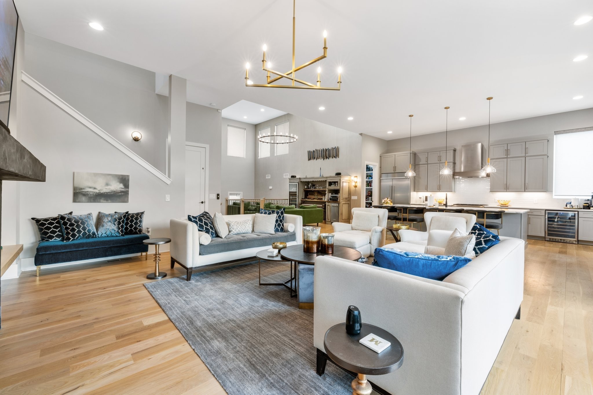 3911 Albert Dr