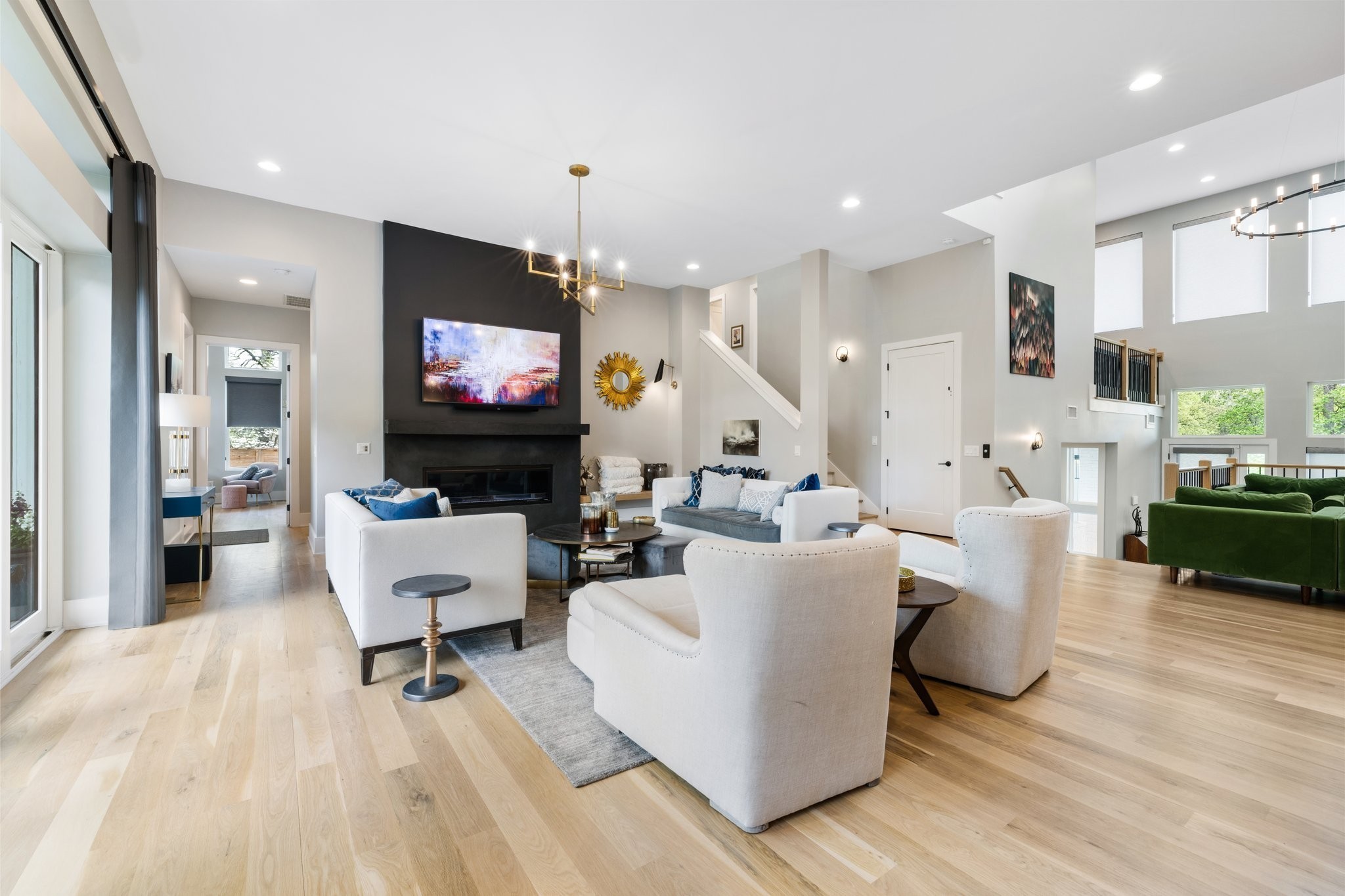 3911 Albert Dr