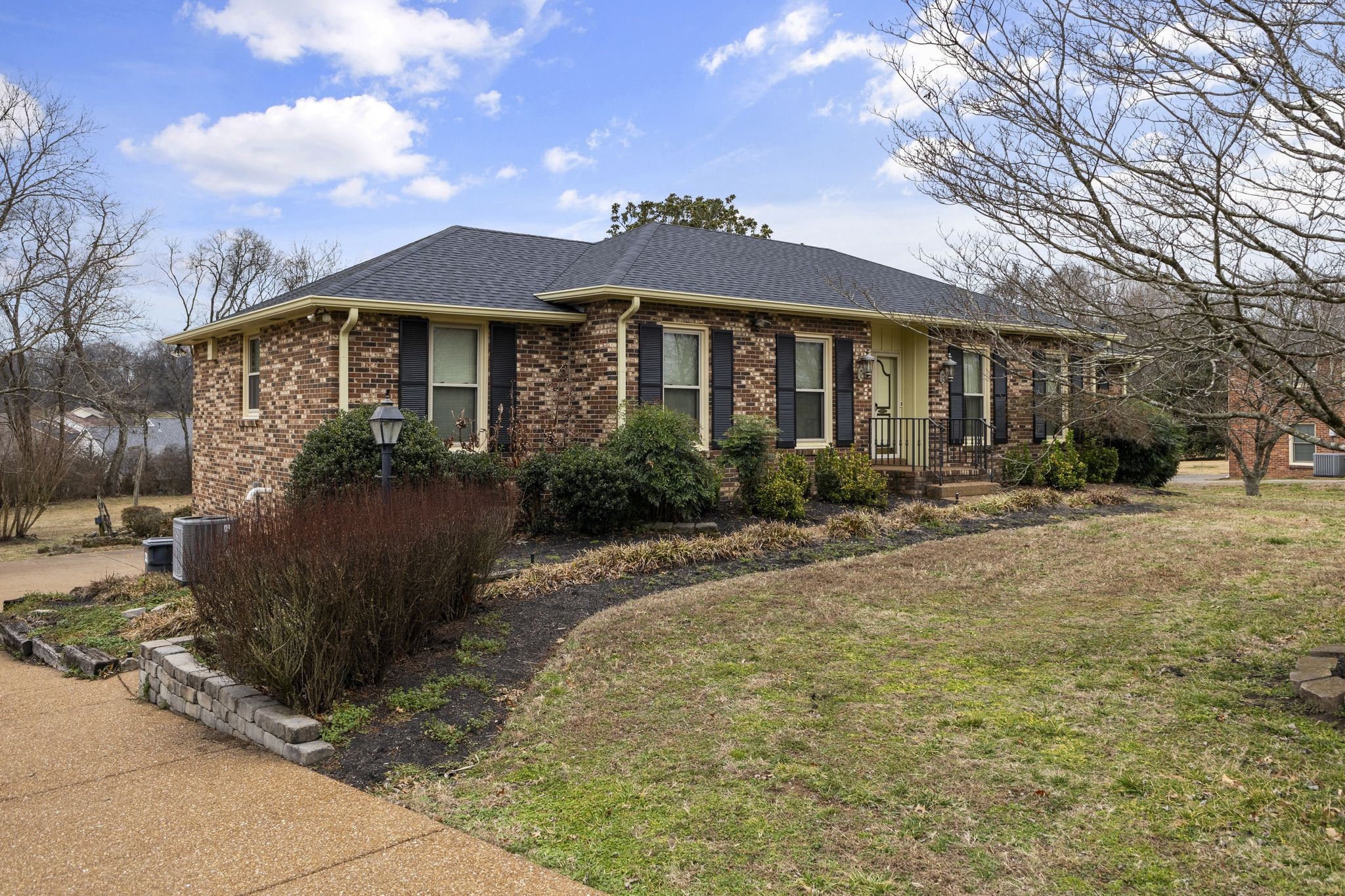 5053 Marc Dr