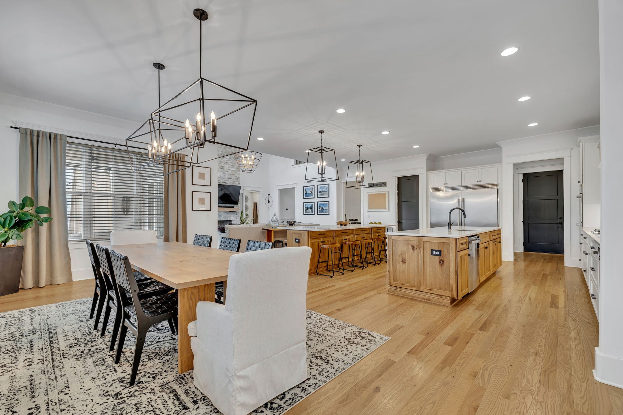 2109 Burgin Dr