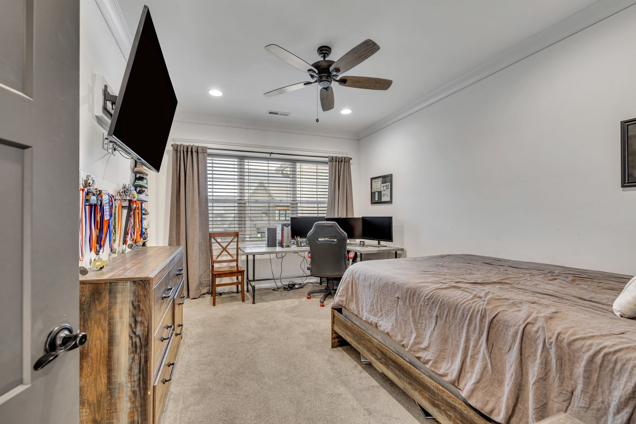 2109 Burgin Dr