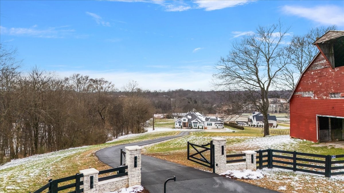 2280 Lewisburg Pike
