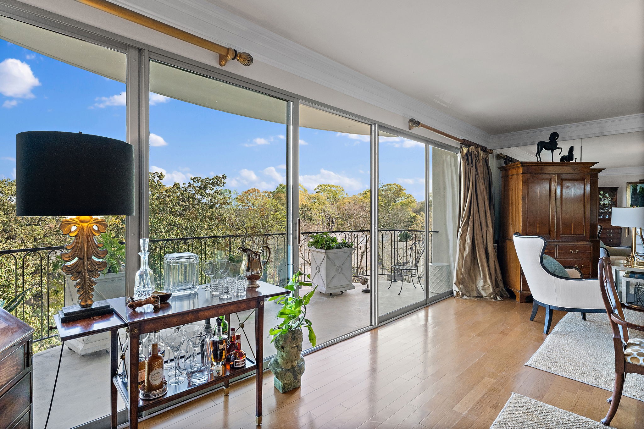 4215 Harding Pike Unit: 609