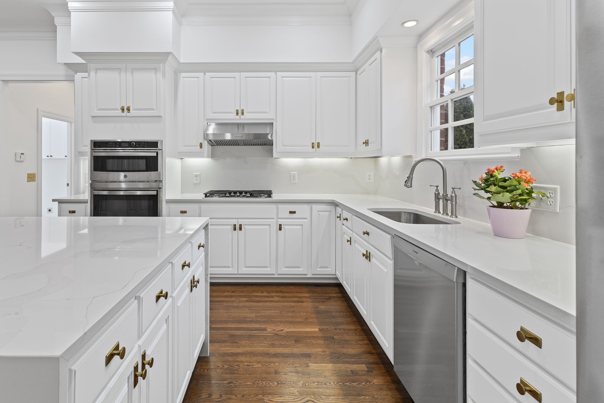 709 Overton Park
