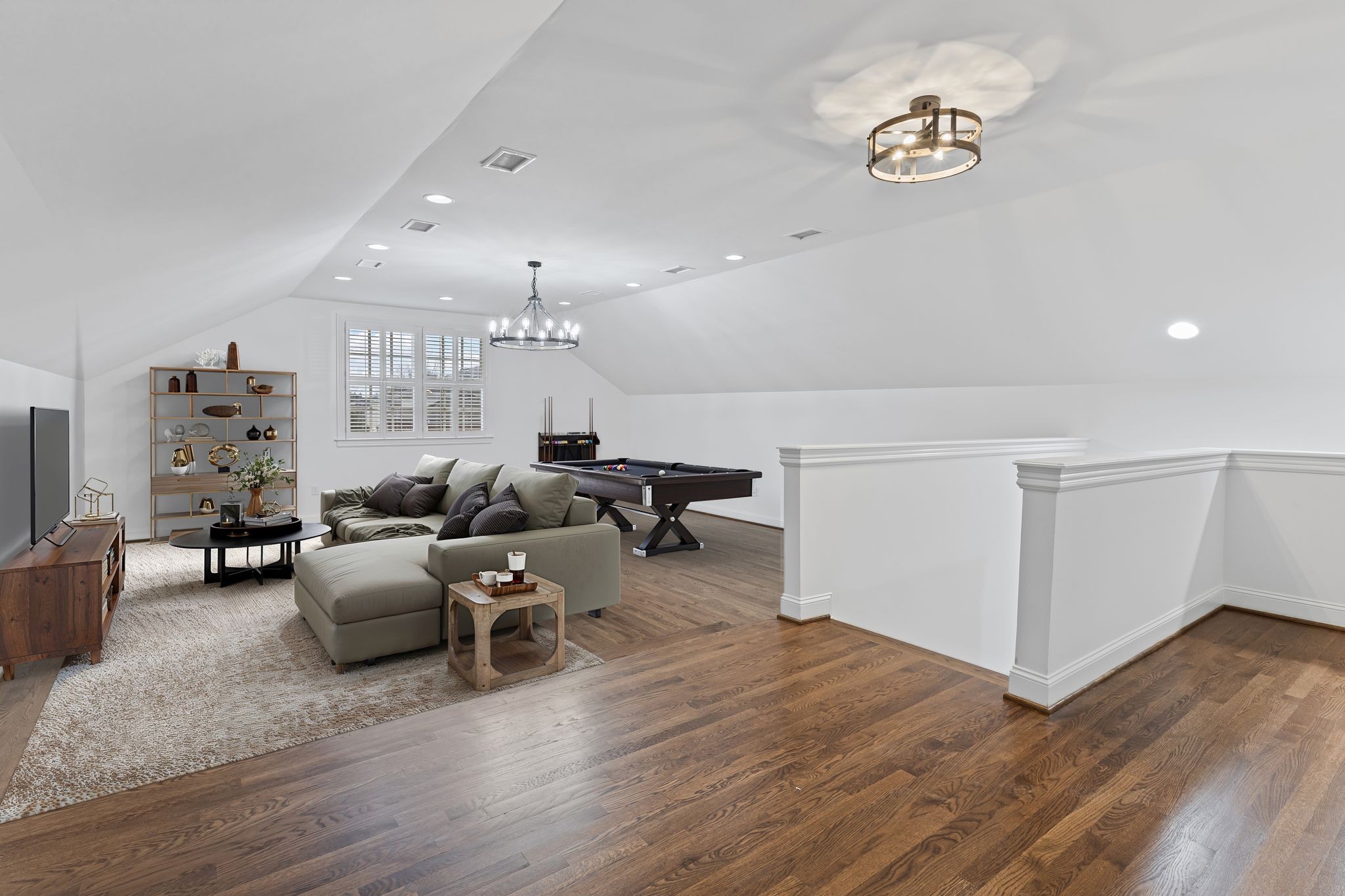 709 Overton Park