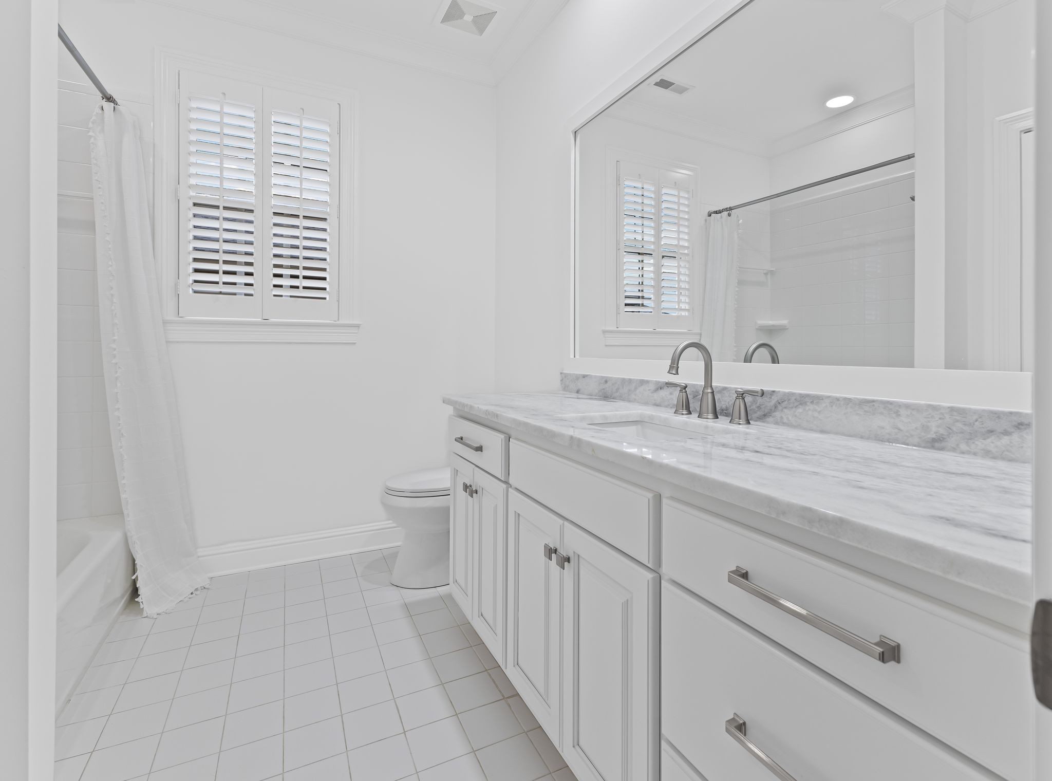 709 Overton Park