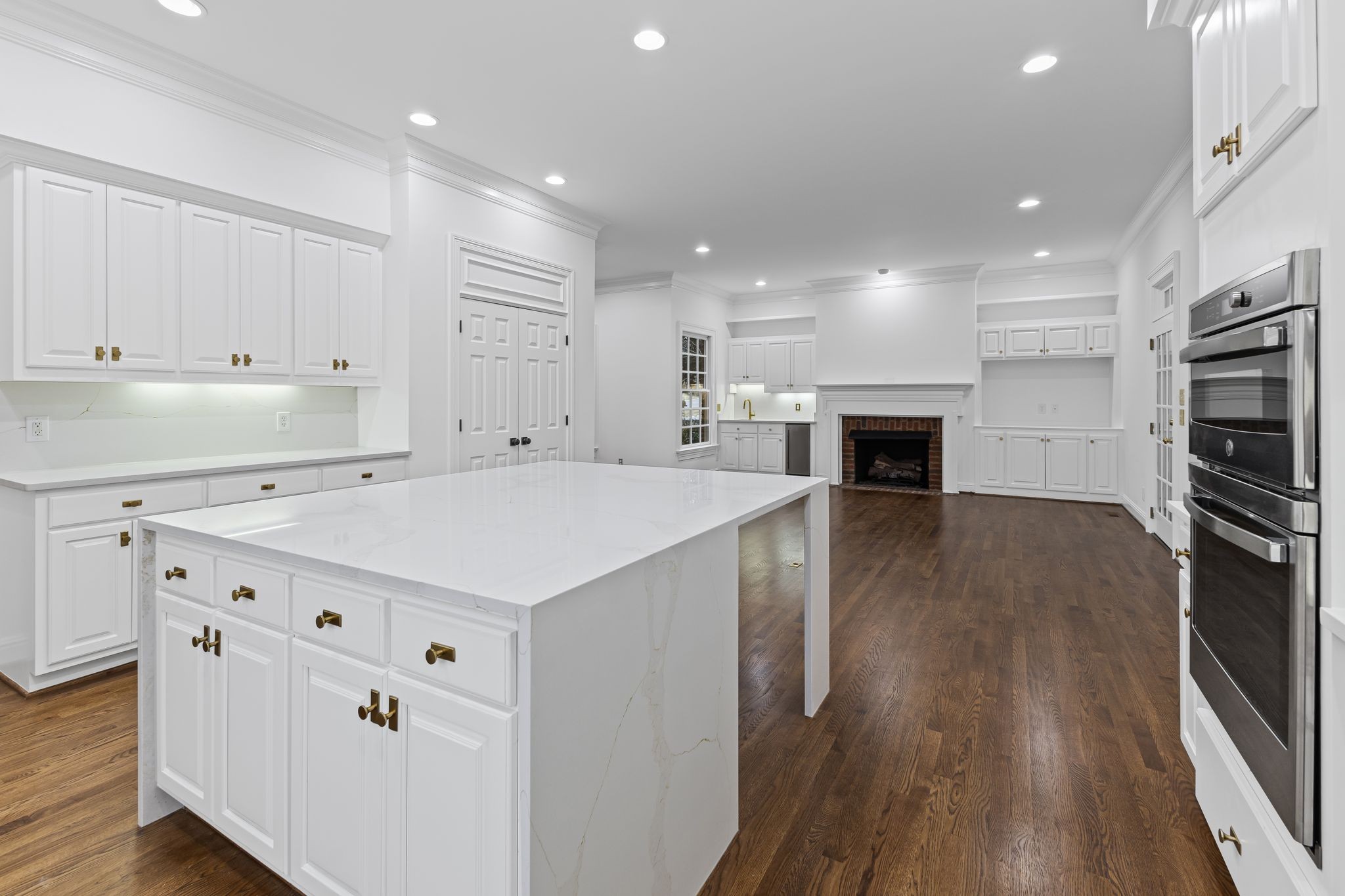 709 Overton Park