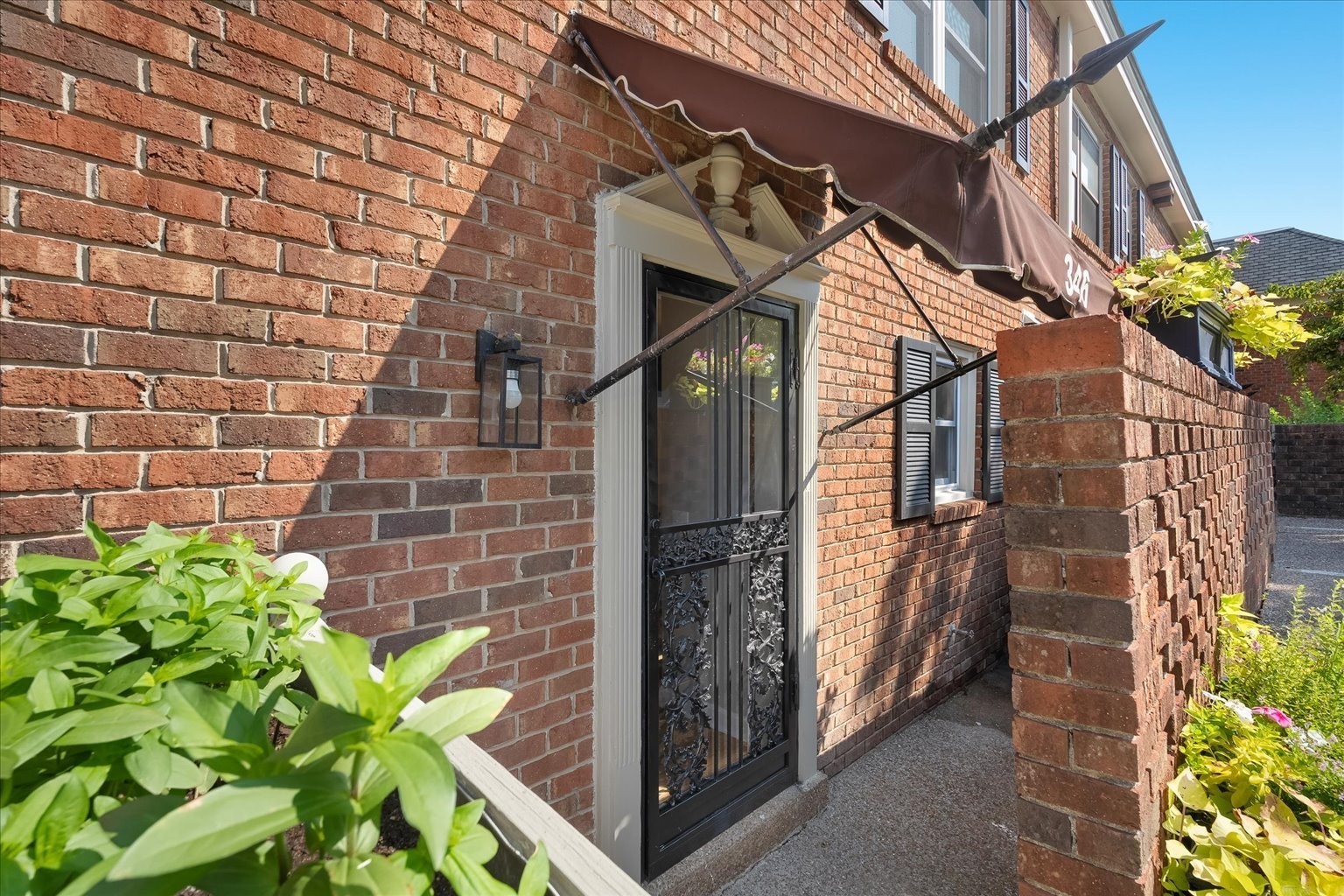 346 Elmington Ave