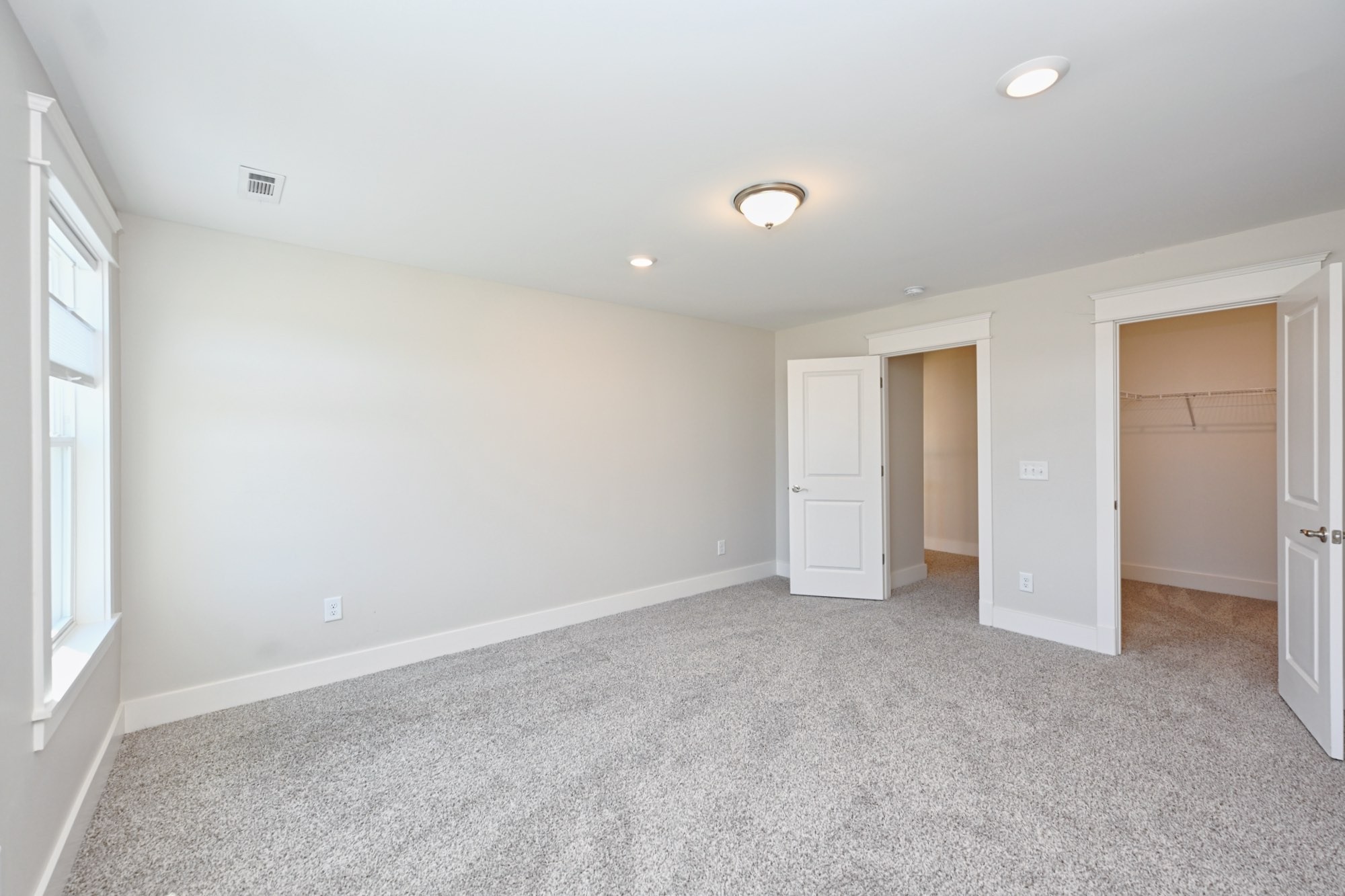 7077 Fiddlers Glen Dr
