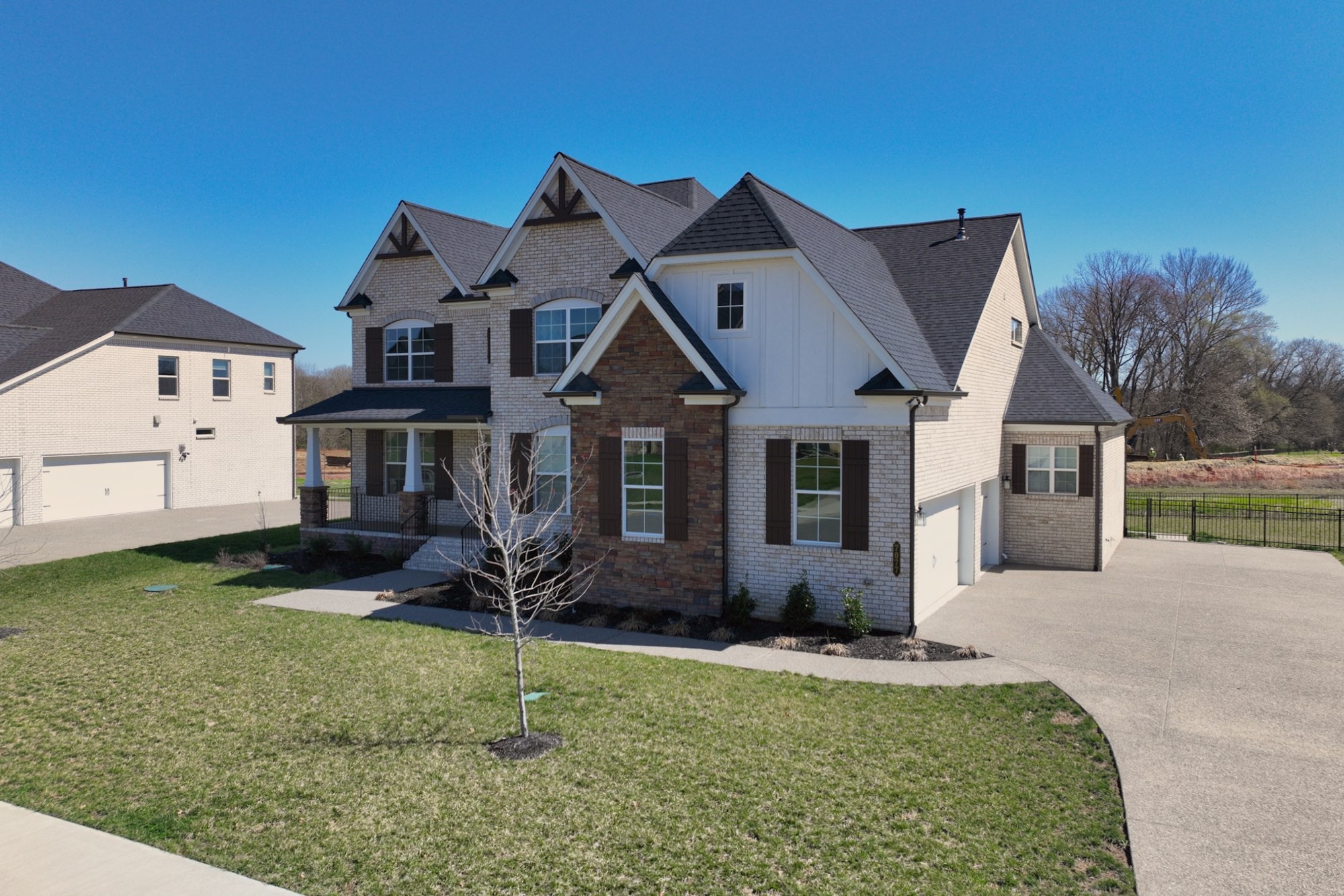 7077 Fiddlers Glen Dr