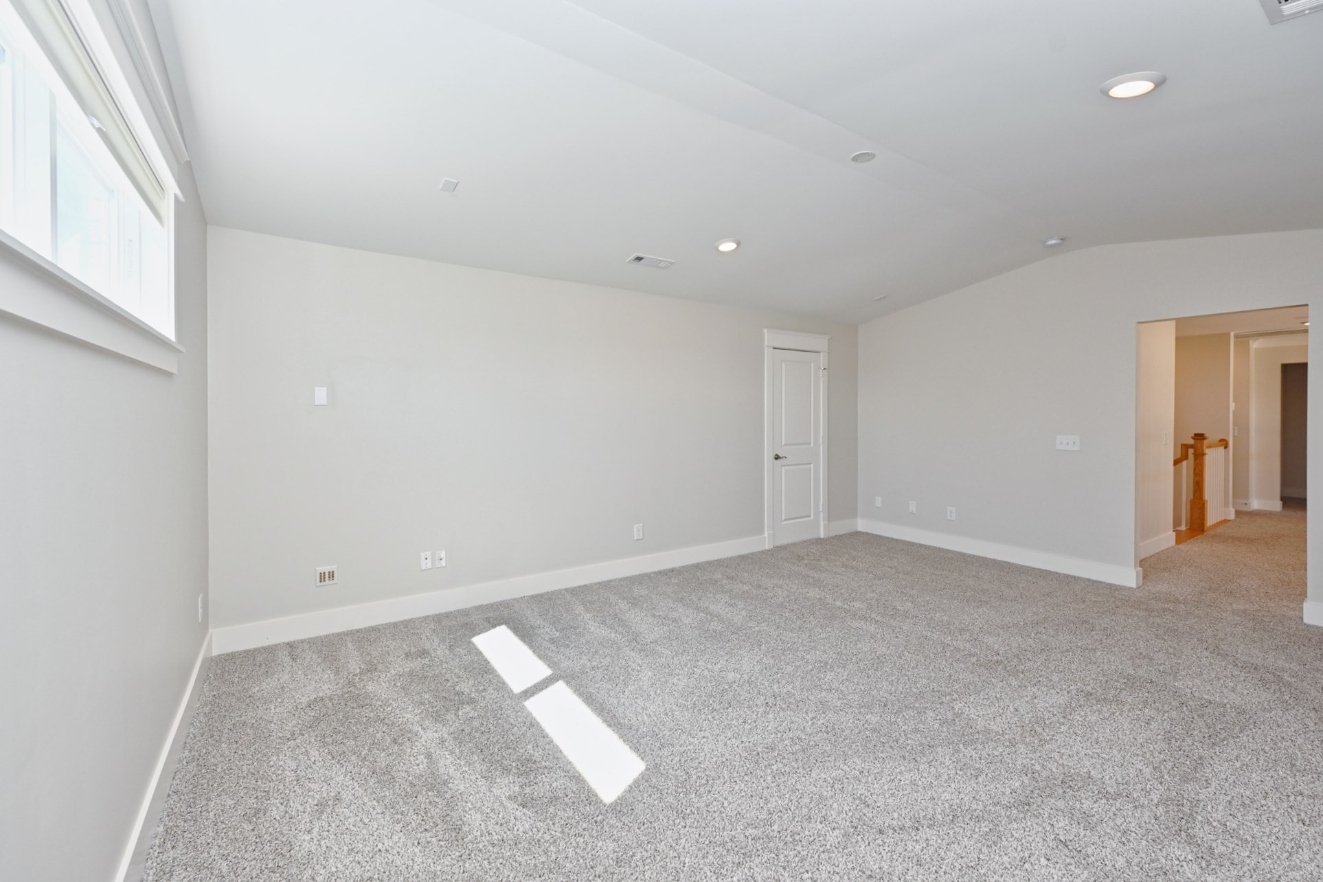 7077 Fiddlers Glen Dr