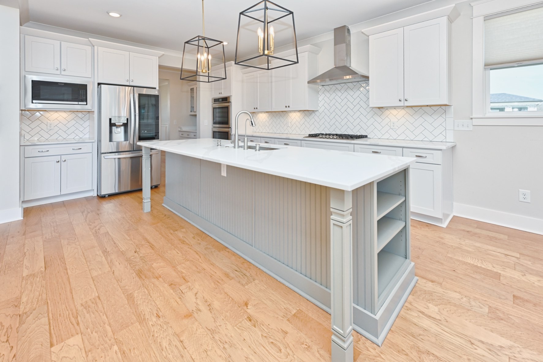 7077 Fiddlers Glen Dr
