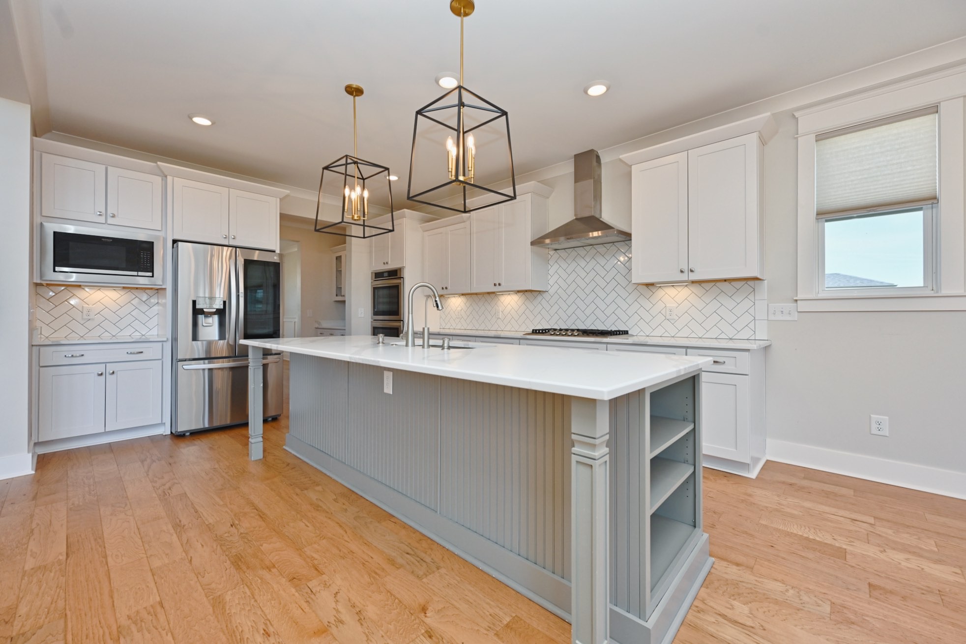 7077 Fiddlers Glen Dr