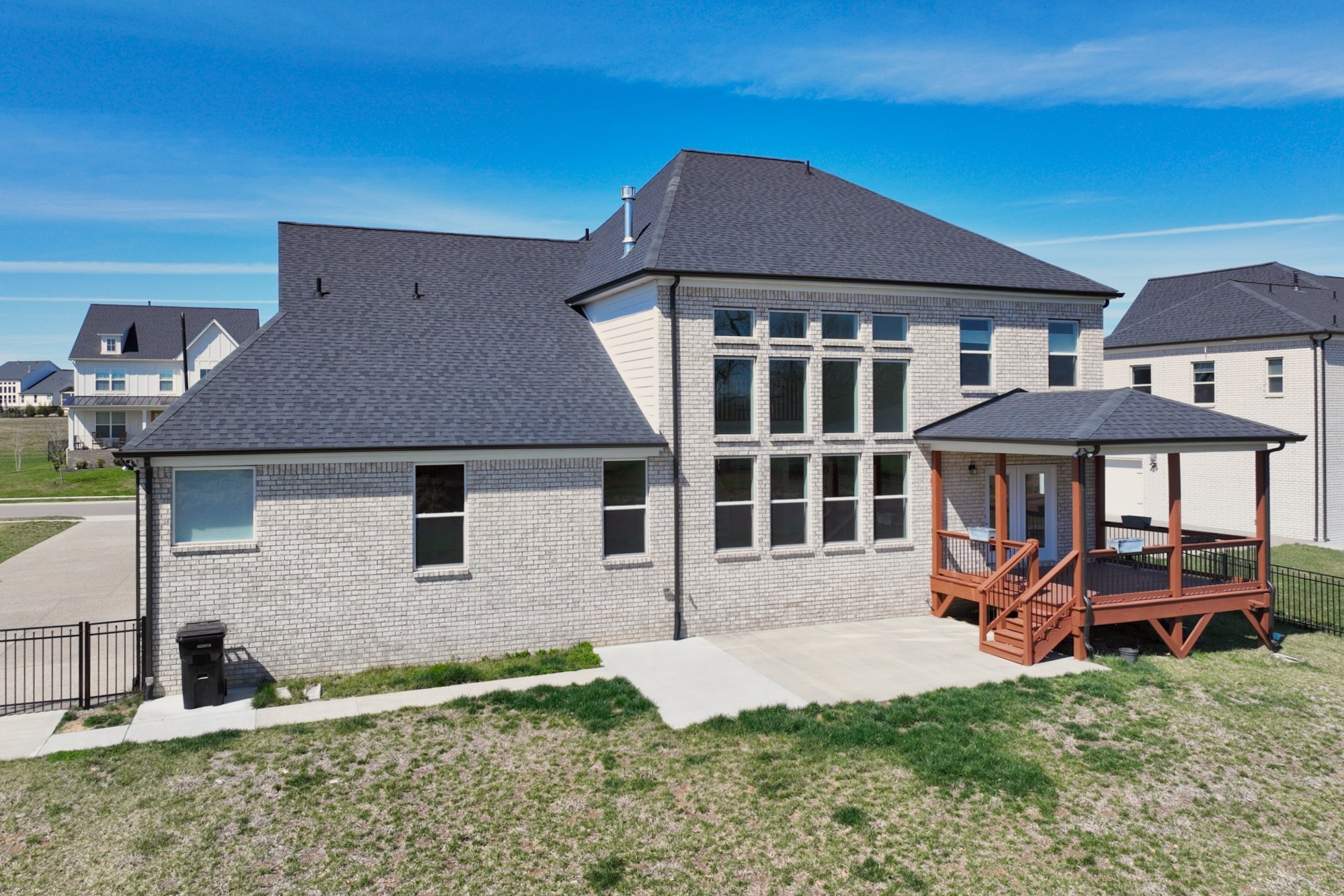 7077 Fiddlers Glen Dr