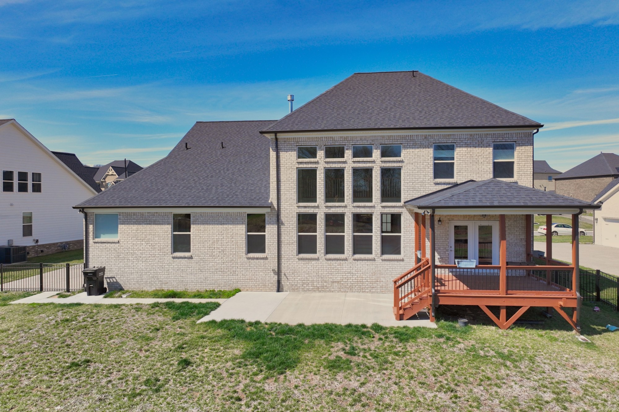 7077 Fiddlers Glen Dr