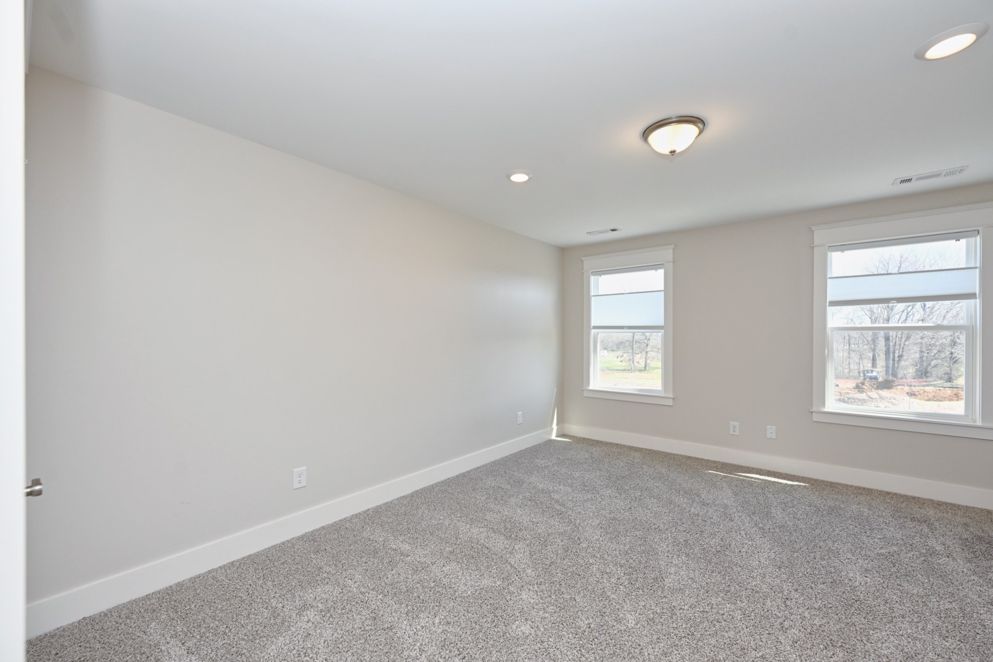 7077 Fiddlers Glen Dr