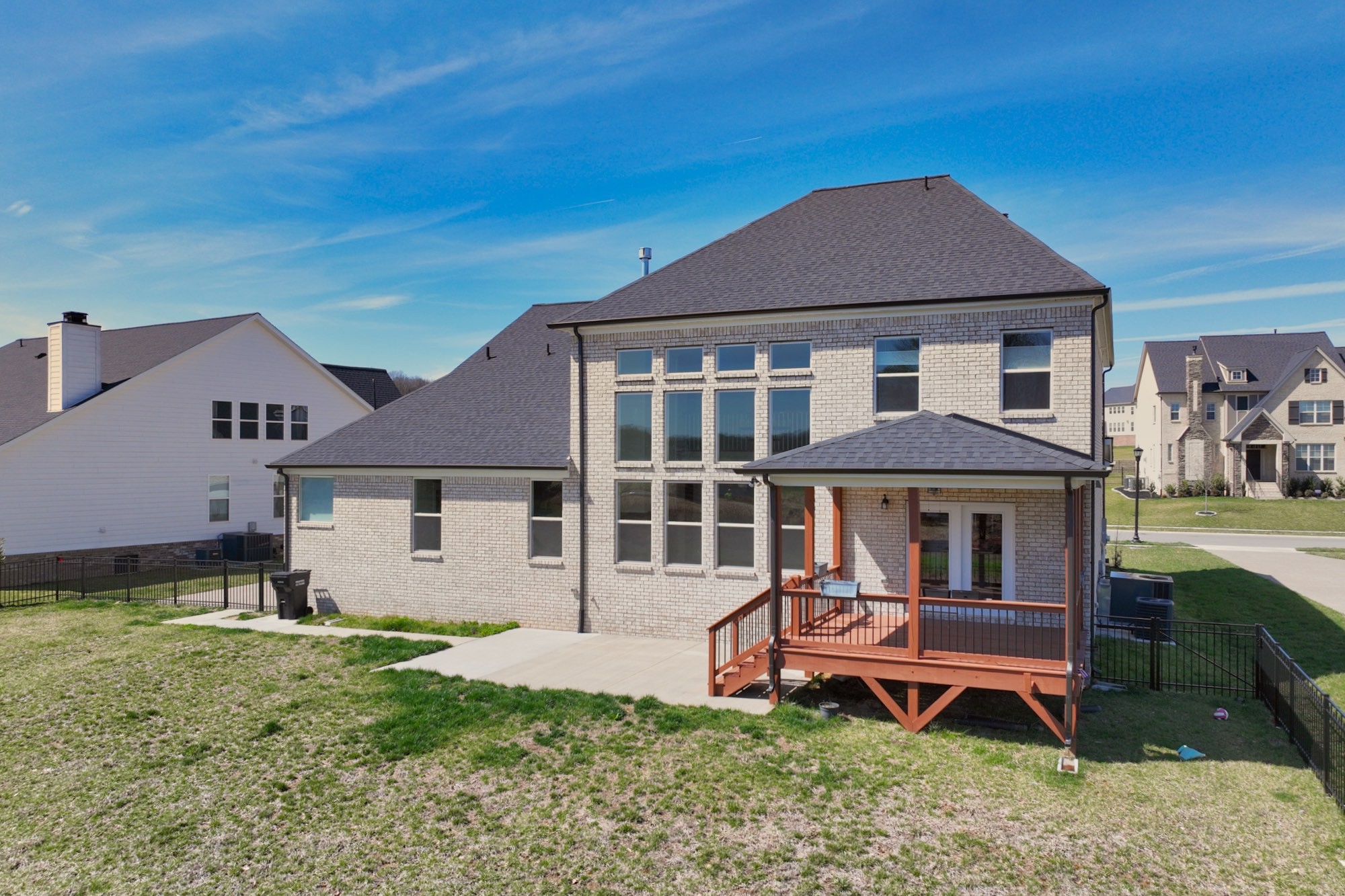 7077 Fiddlers Glen Dr