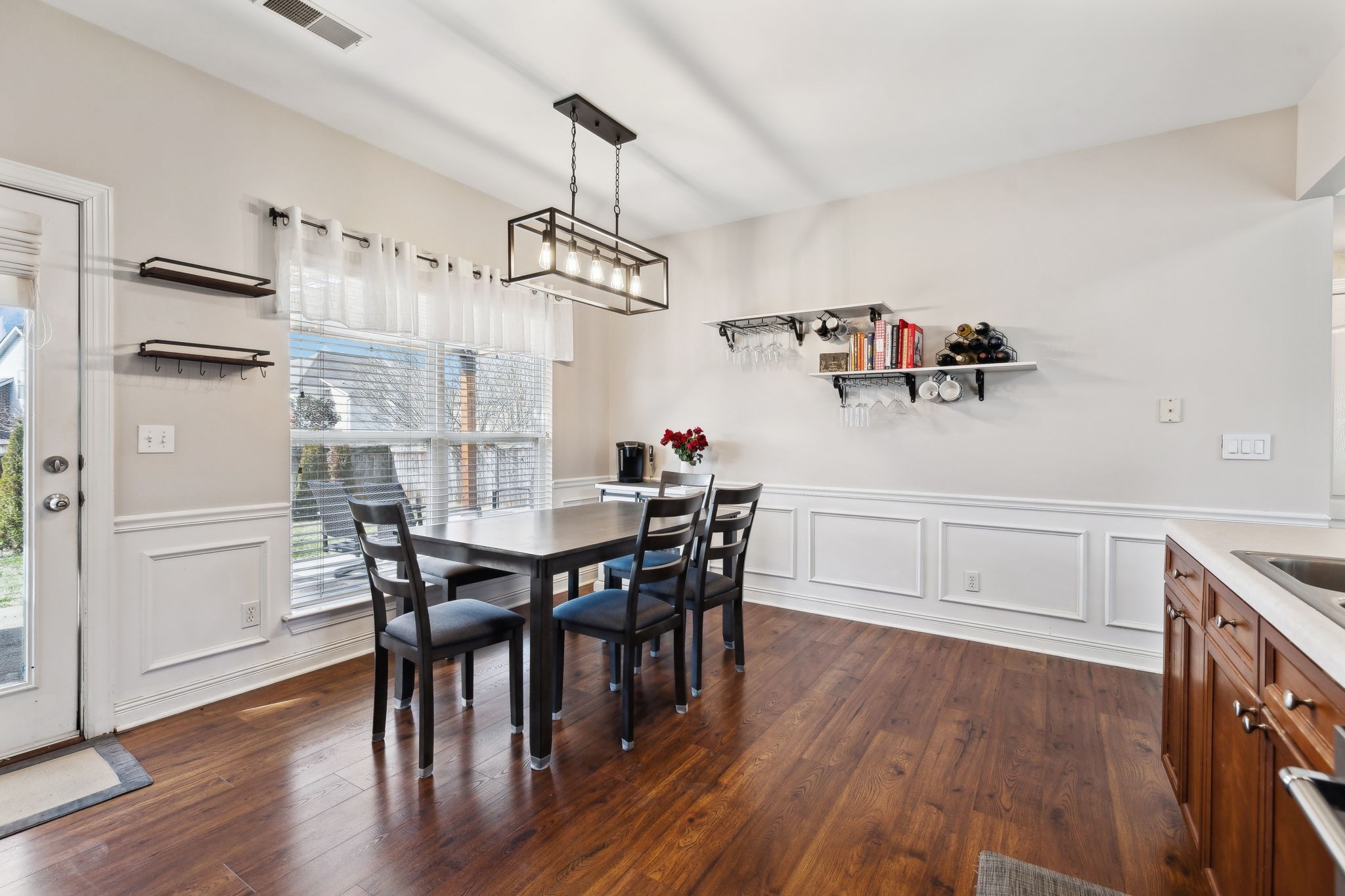 7029 Bridgeport Dr