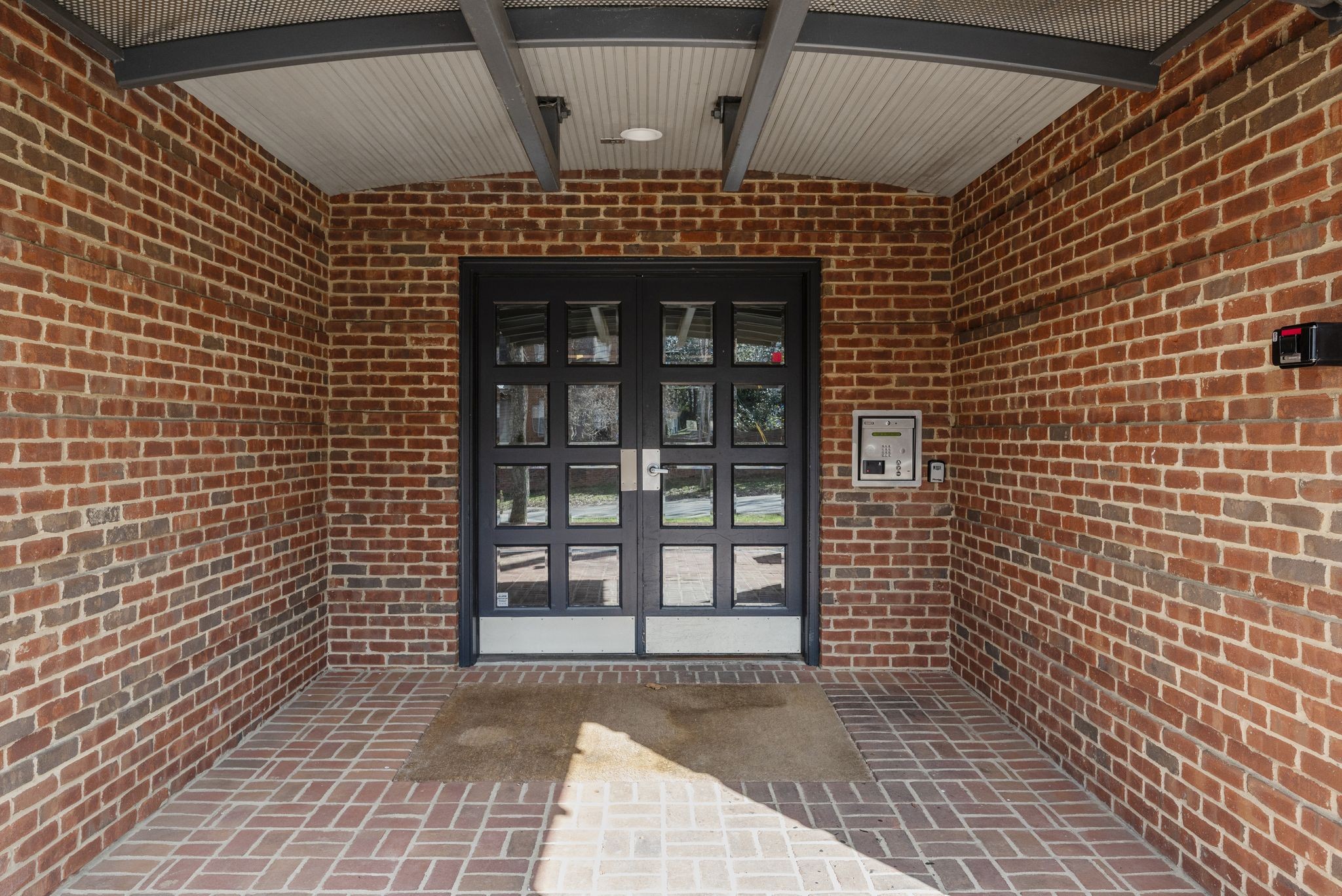 4040 Woodlawn Dr Unit: 20
