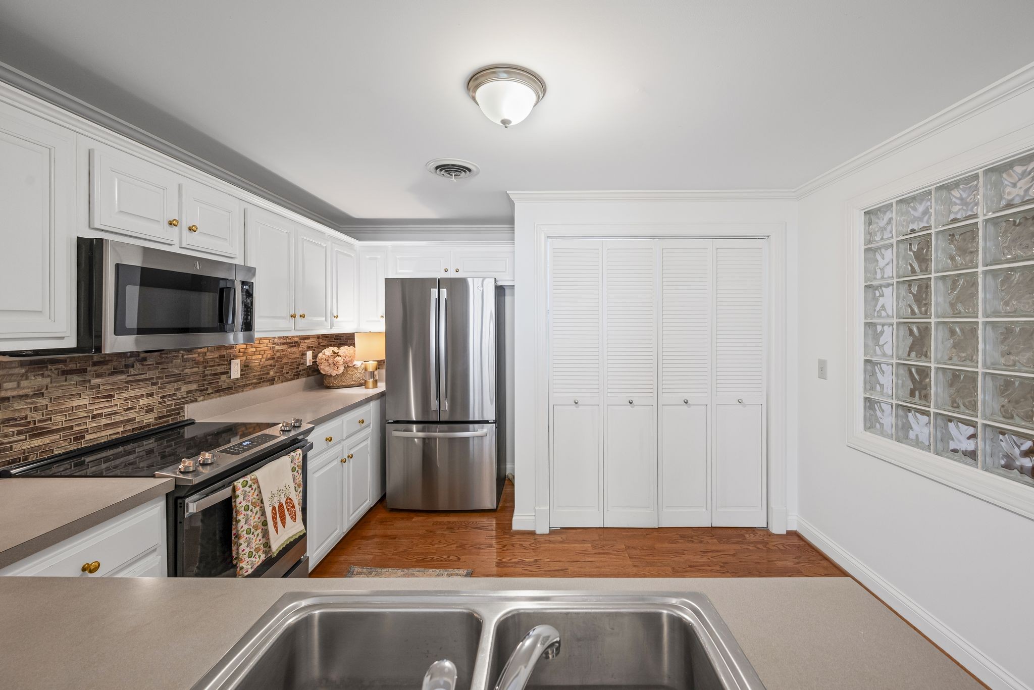 4040 Woodlawn Dr Unit: 20
