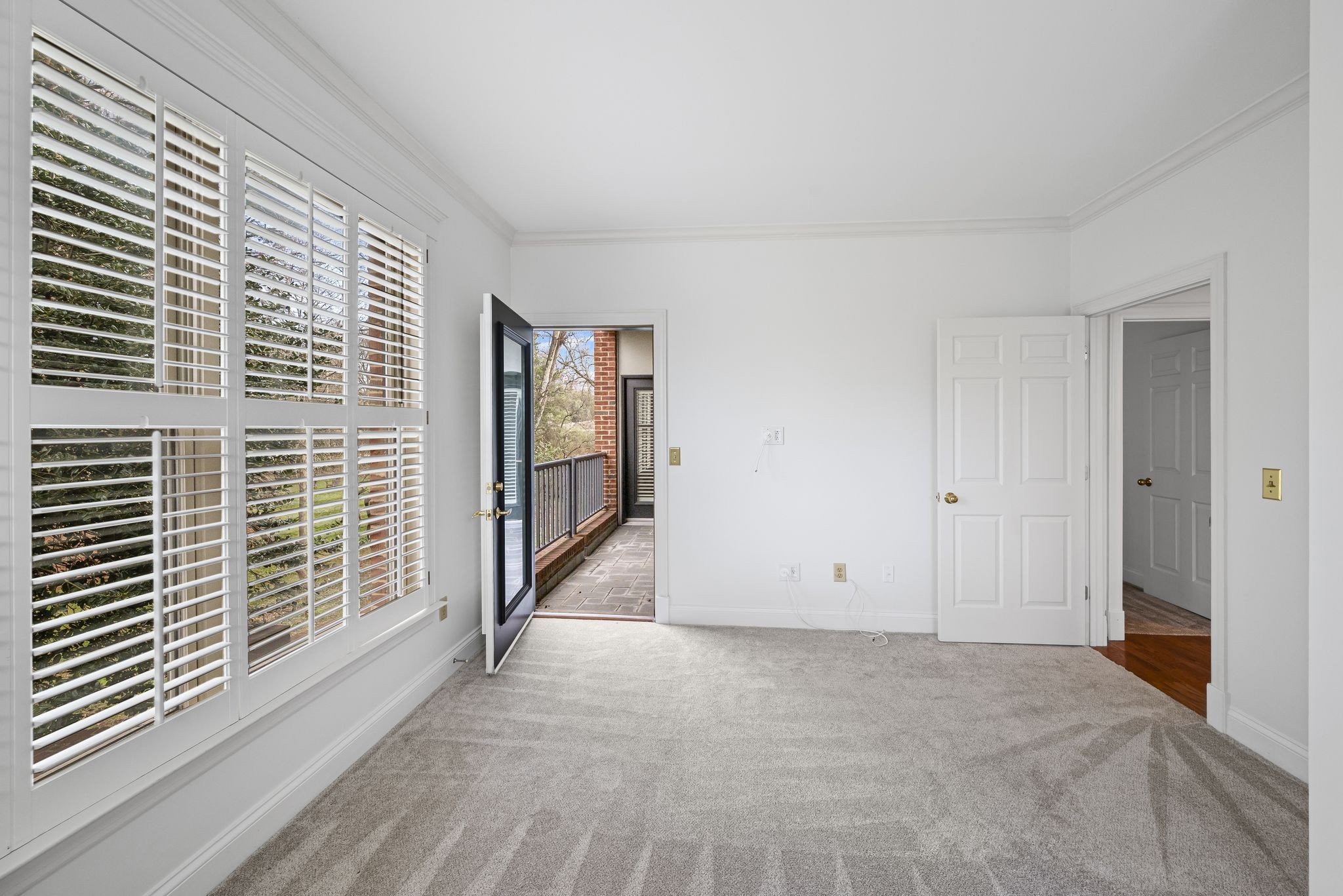 4040 Woodlawn Dr Unit: 20