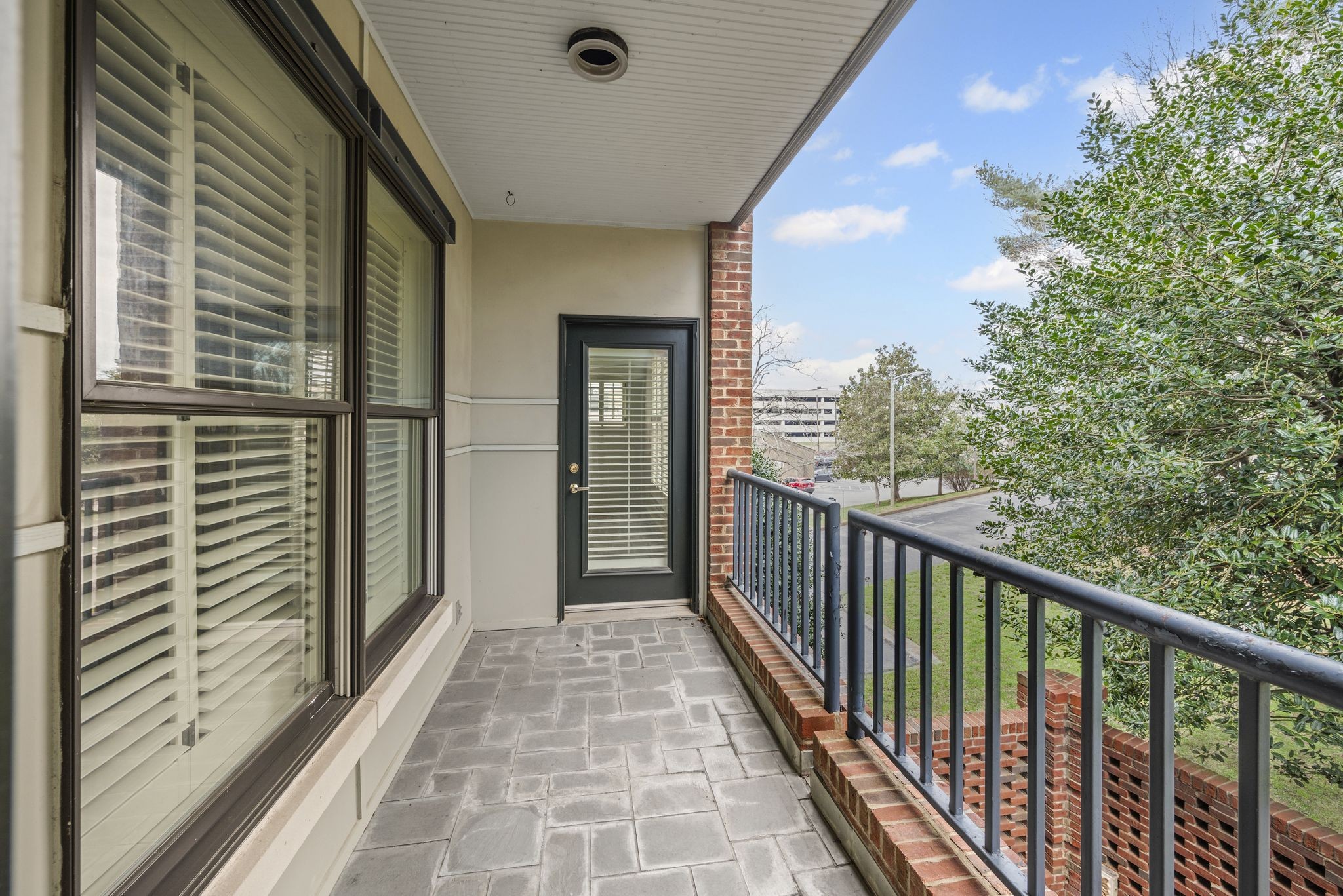 4040 Woodlawn Dr Unit: 20