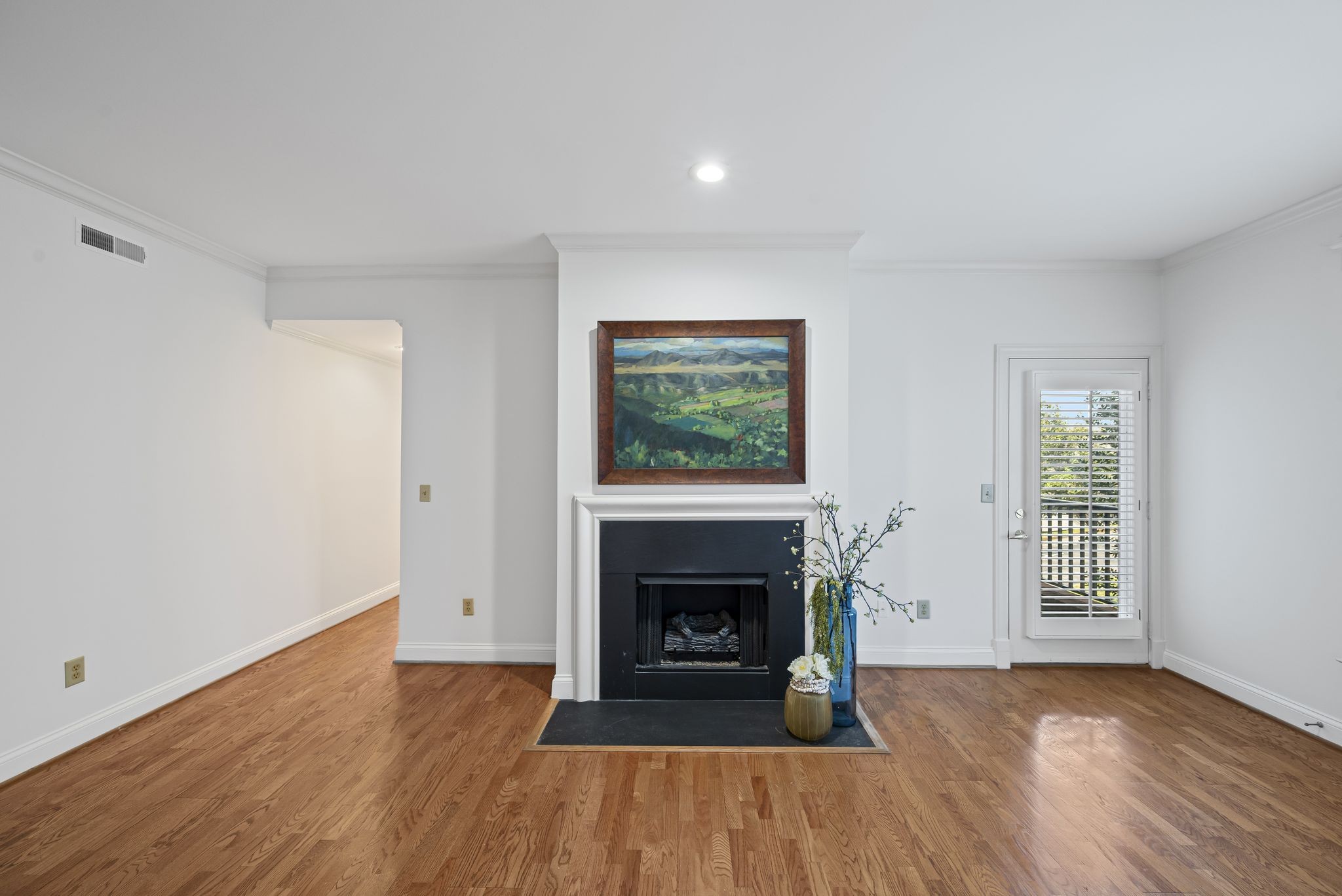 4040 Woodlawn Dr Unit: 20