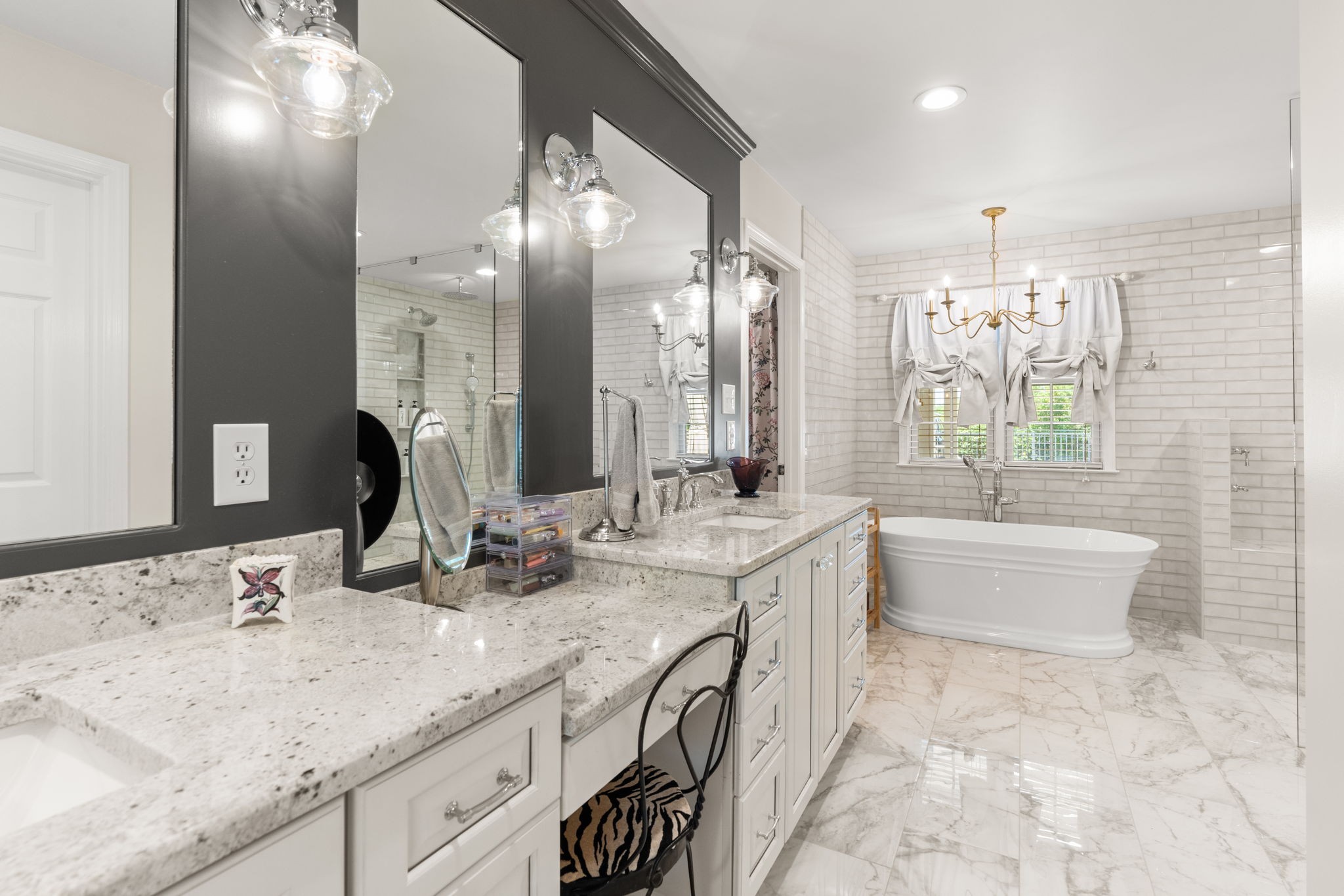 506 Clematis Dr