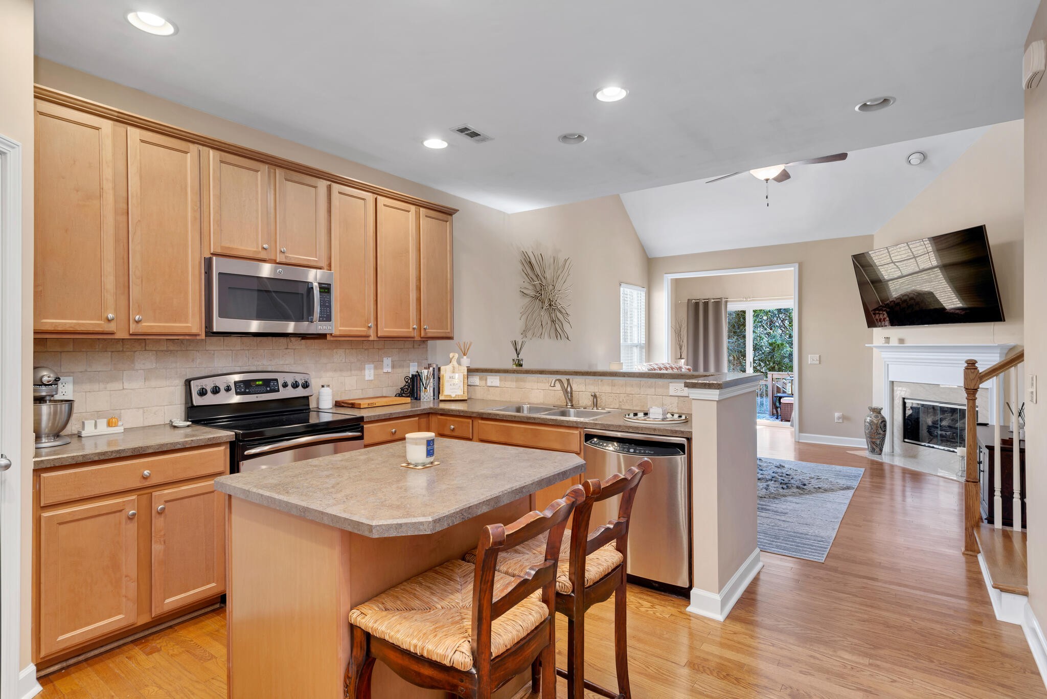 7511 Kemberton Court