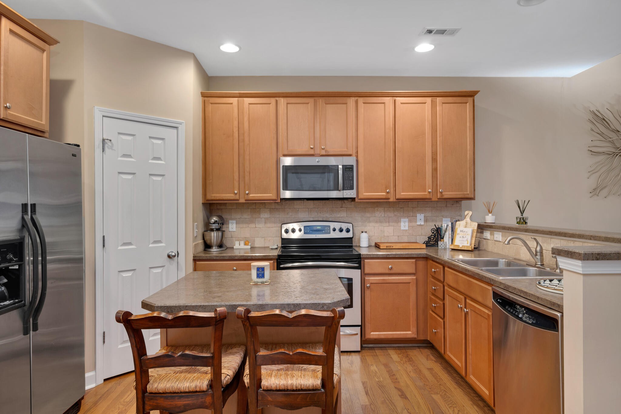 7511 Kemberton Court