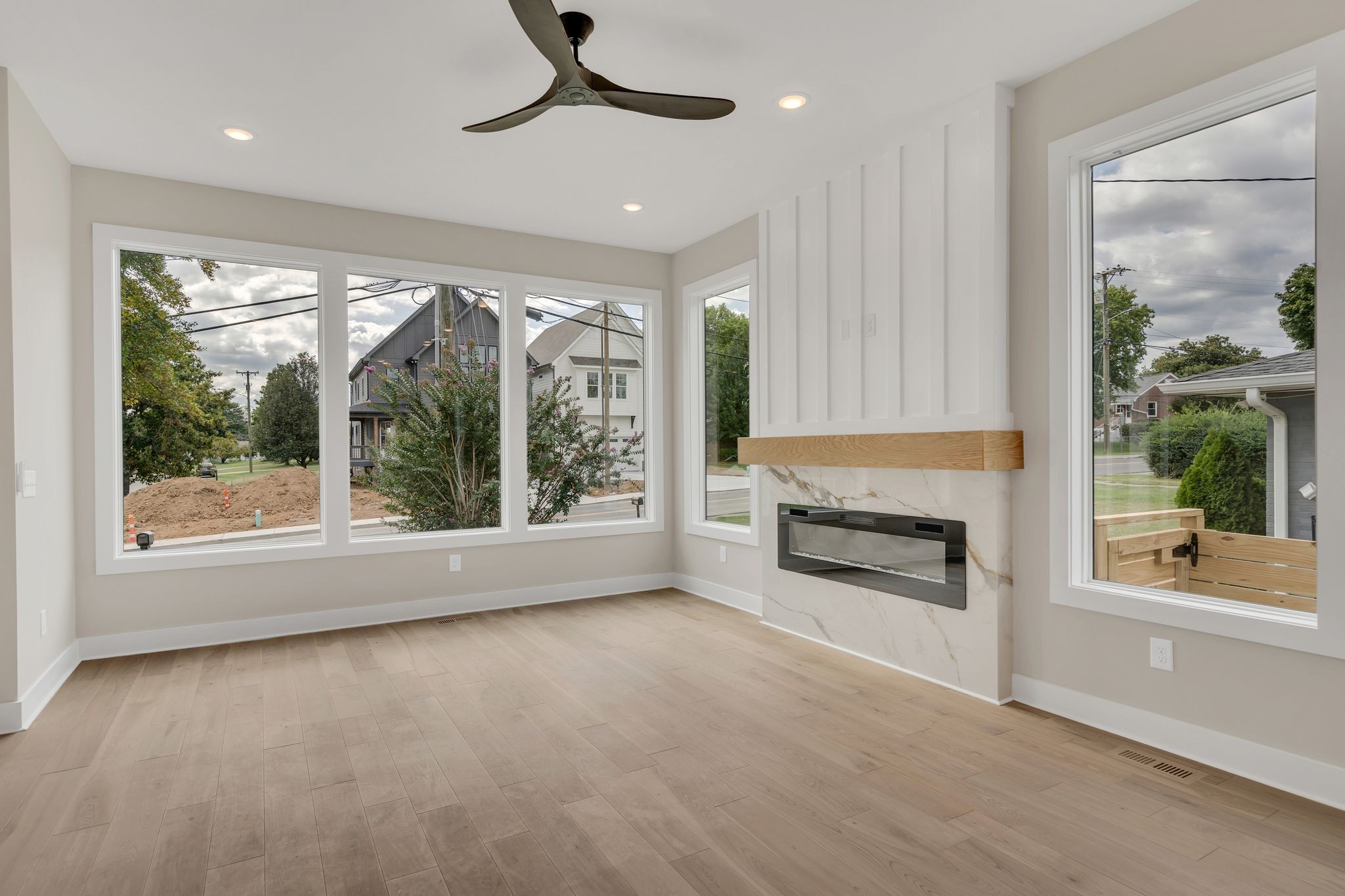 1025 Preston Dr
