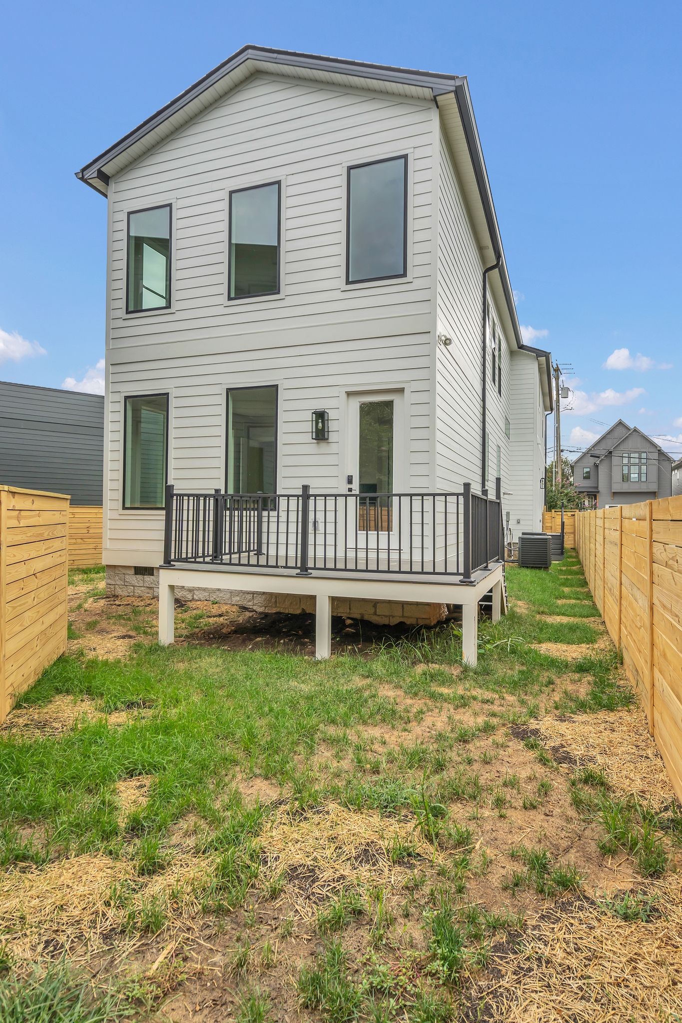 1025 Preston Dr