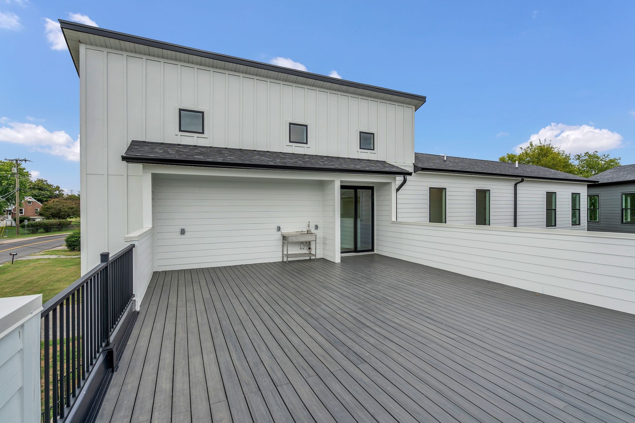 1025 Preston Dr