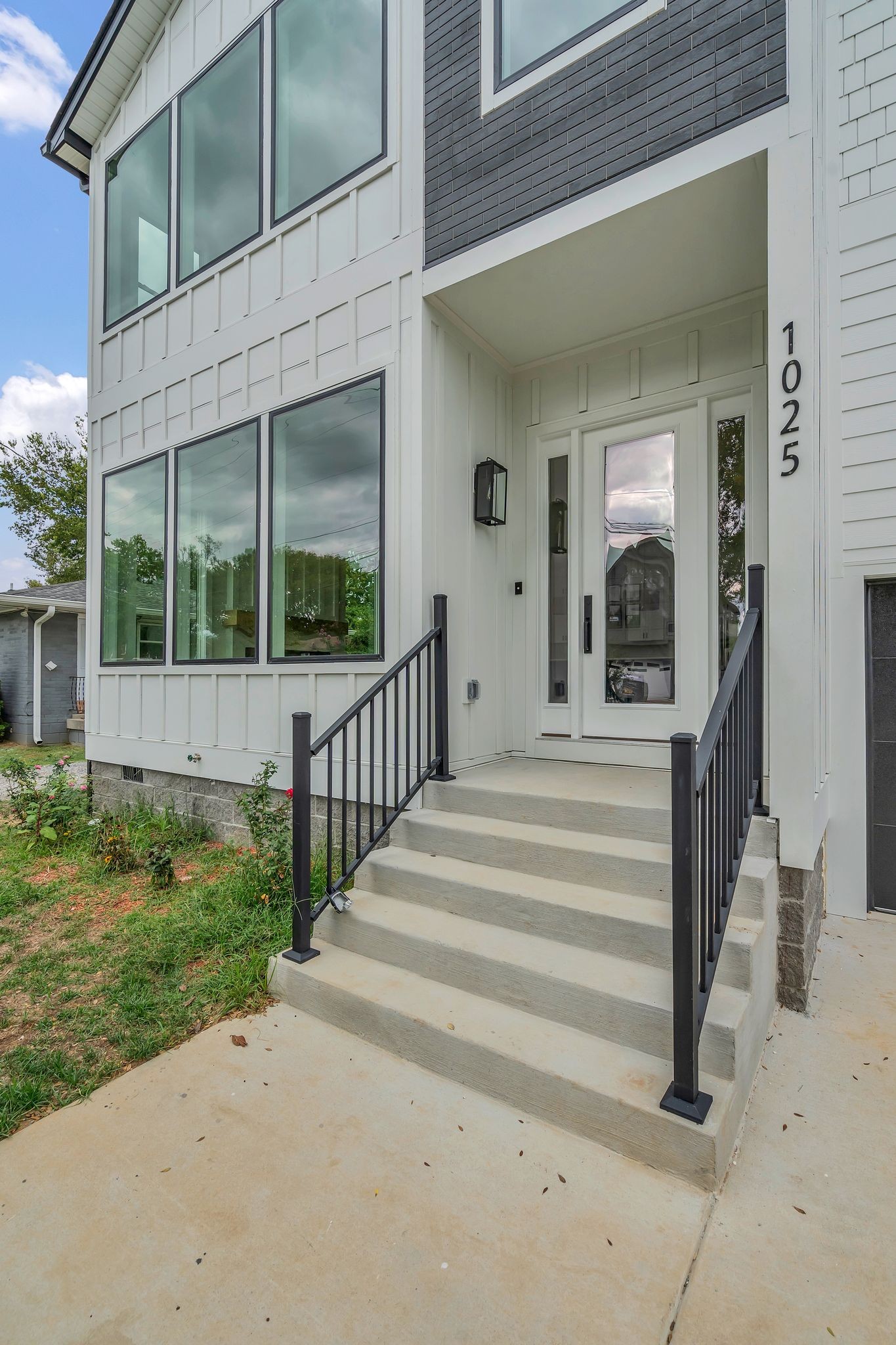 1025 Preston Dr
