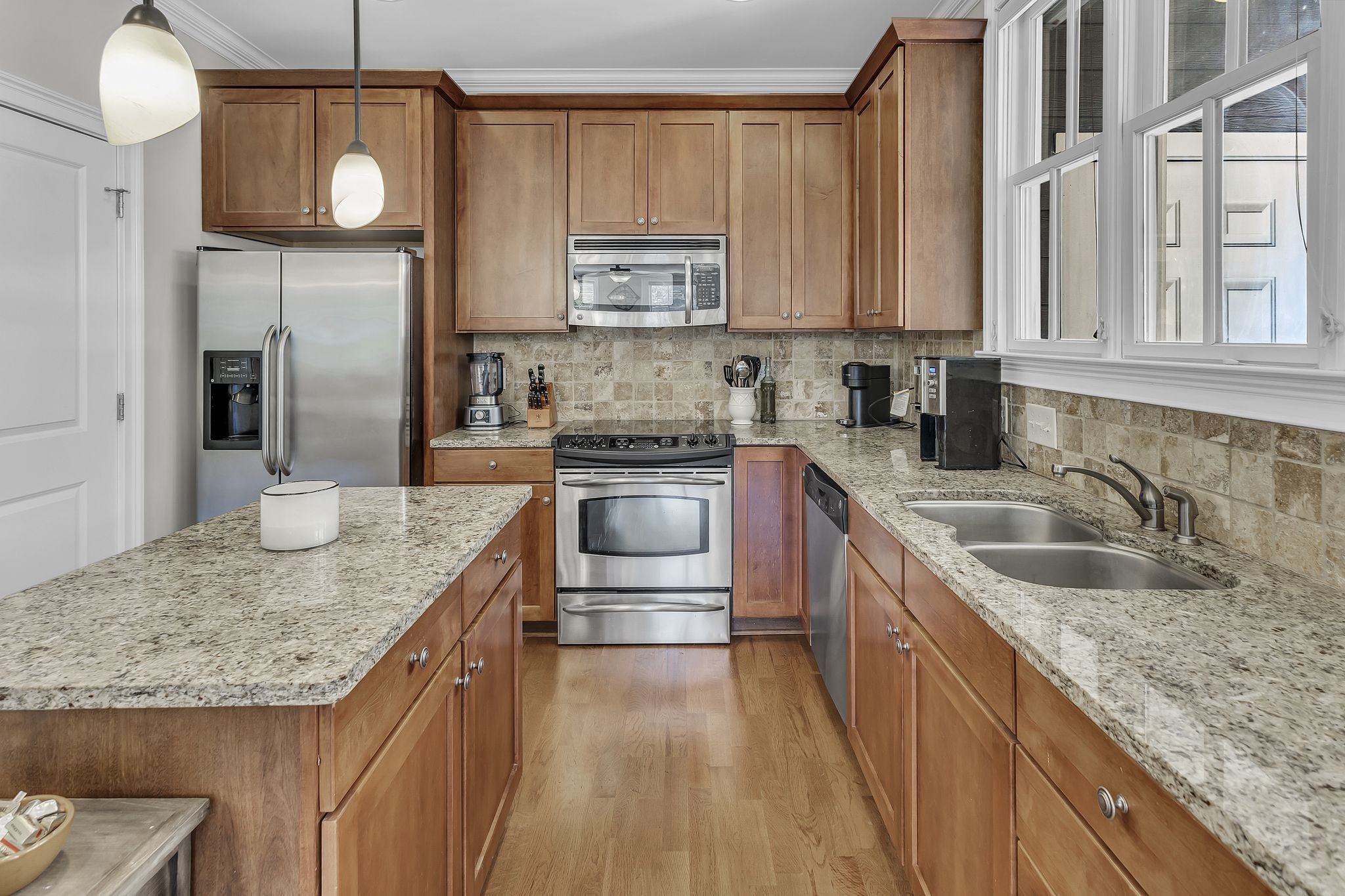 2112 Acklen Ave Unit: 201