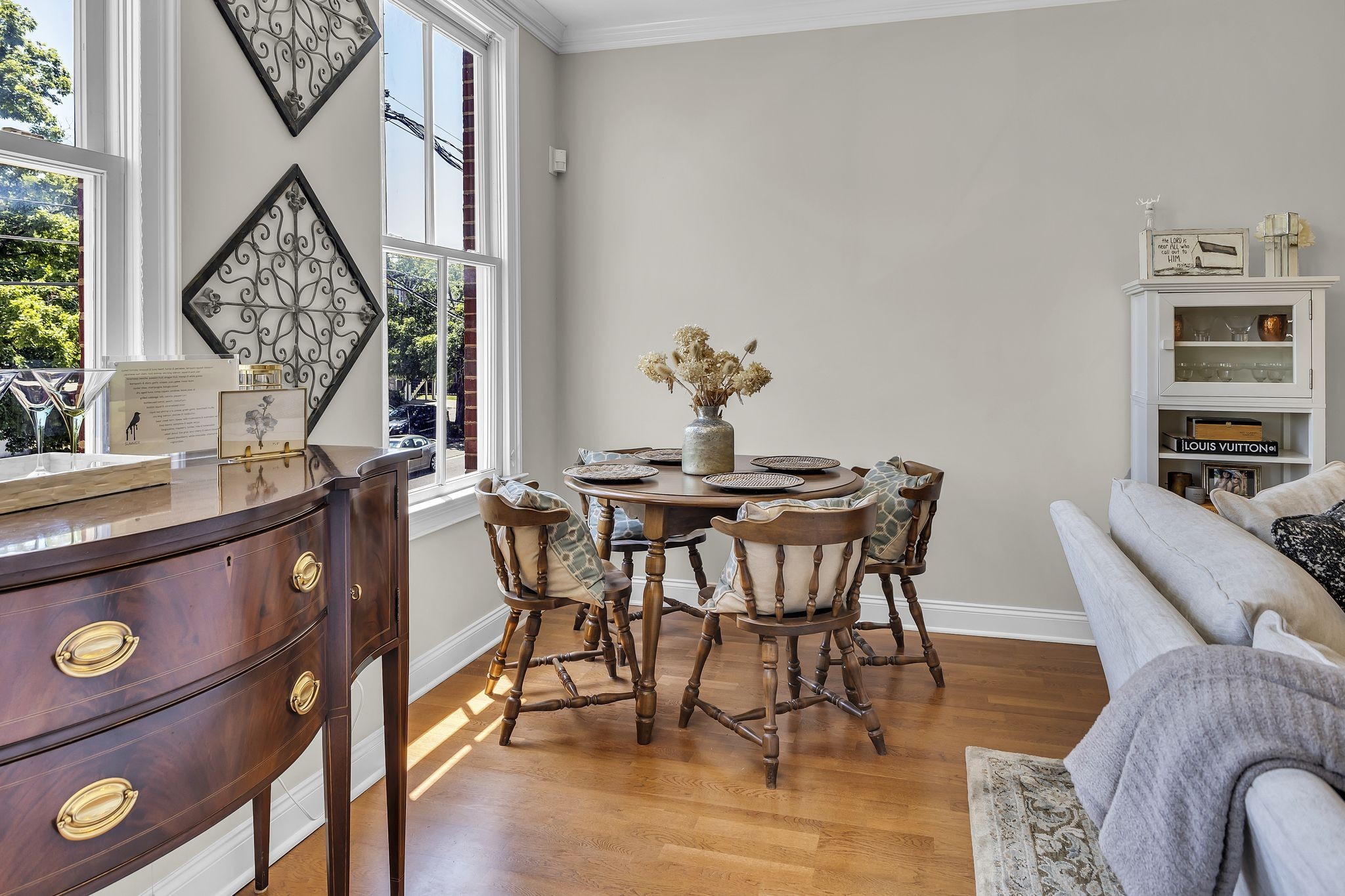 2112 Acklen Ave Unit: 201