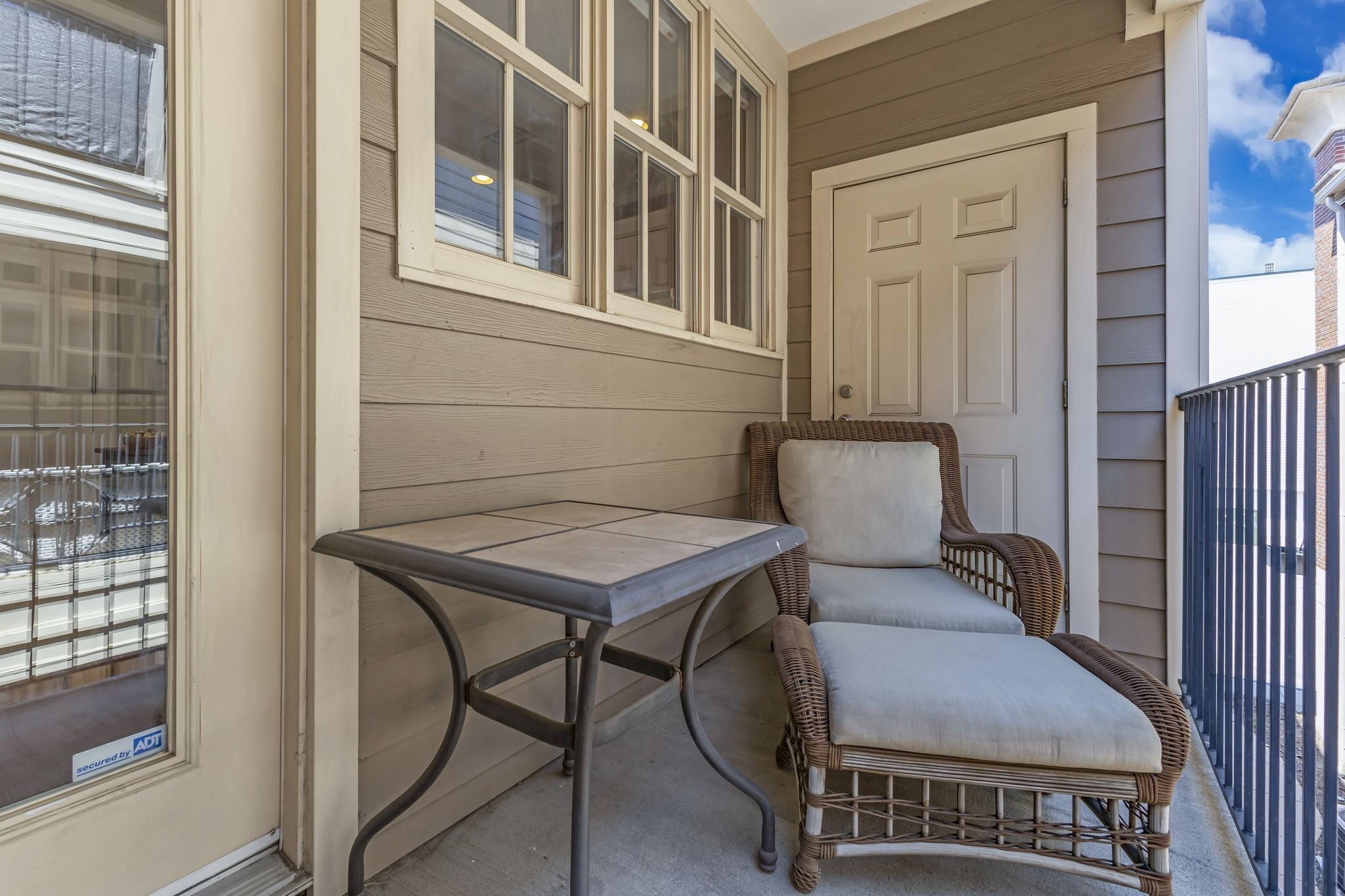 2112 Acklen Ave Unit: 201