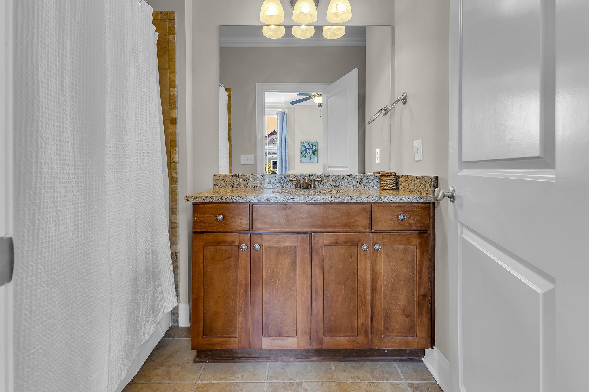 2112 Acklen Ave Unit: 201