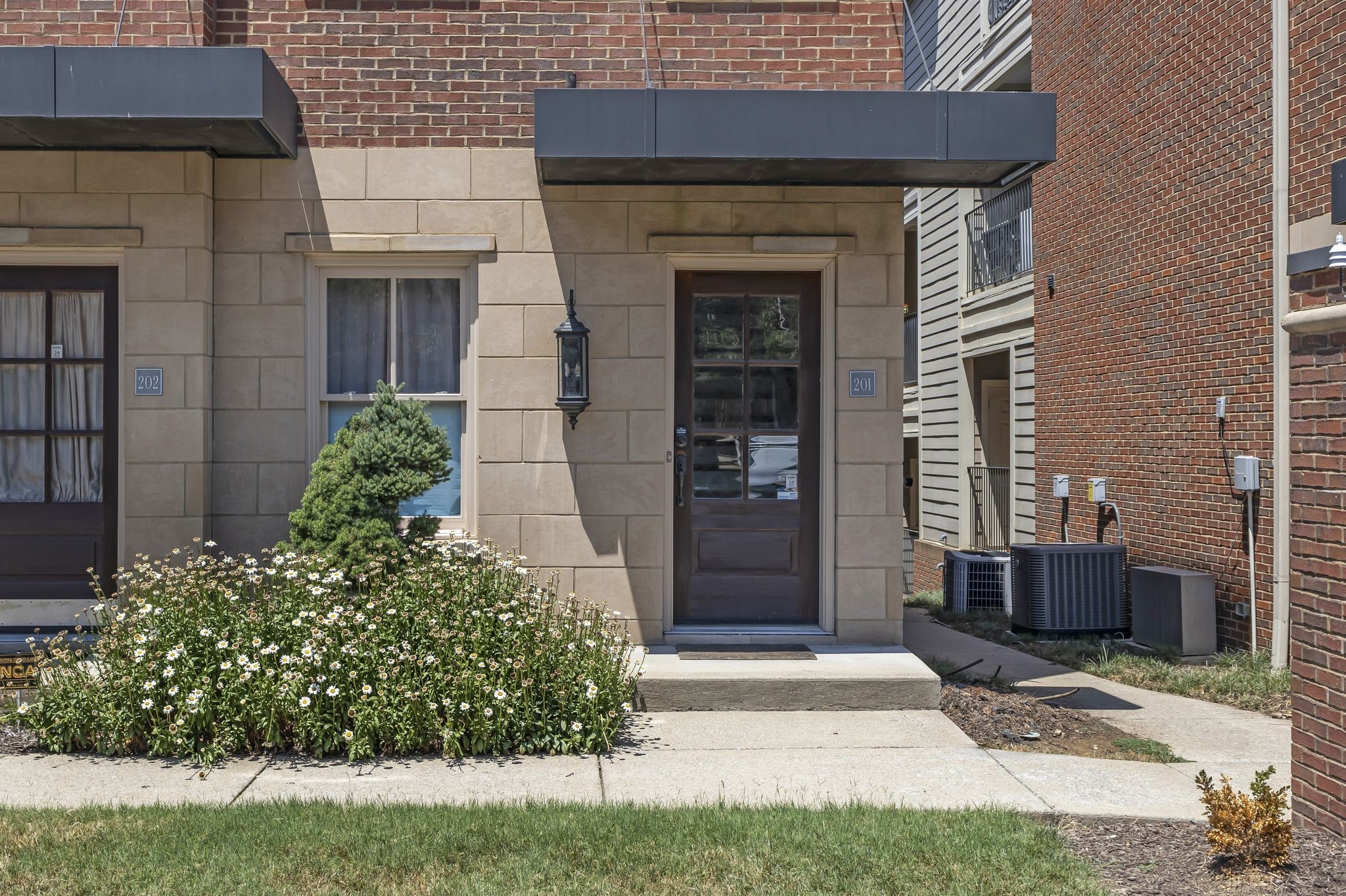 2112 Acklen Ave Unit: 201