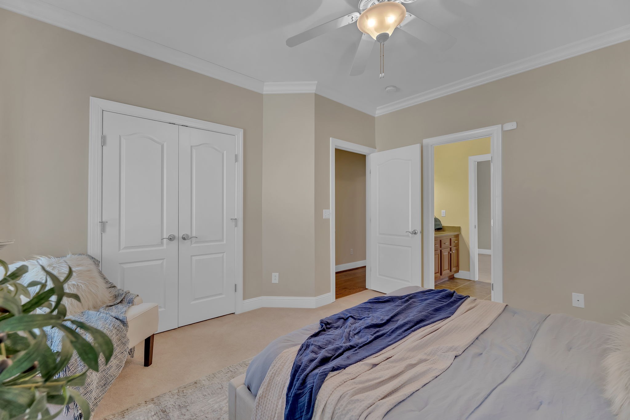 8036 Charlotte Pike