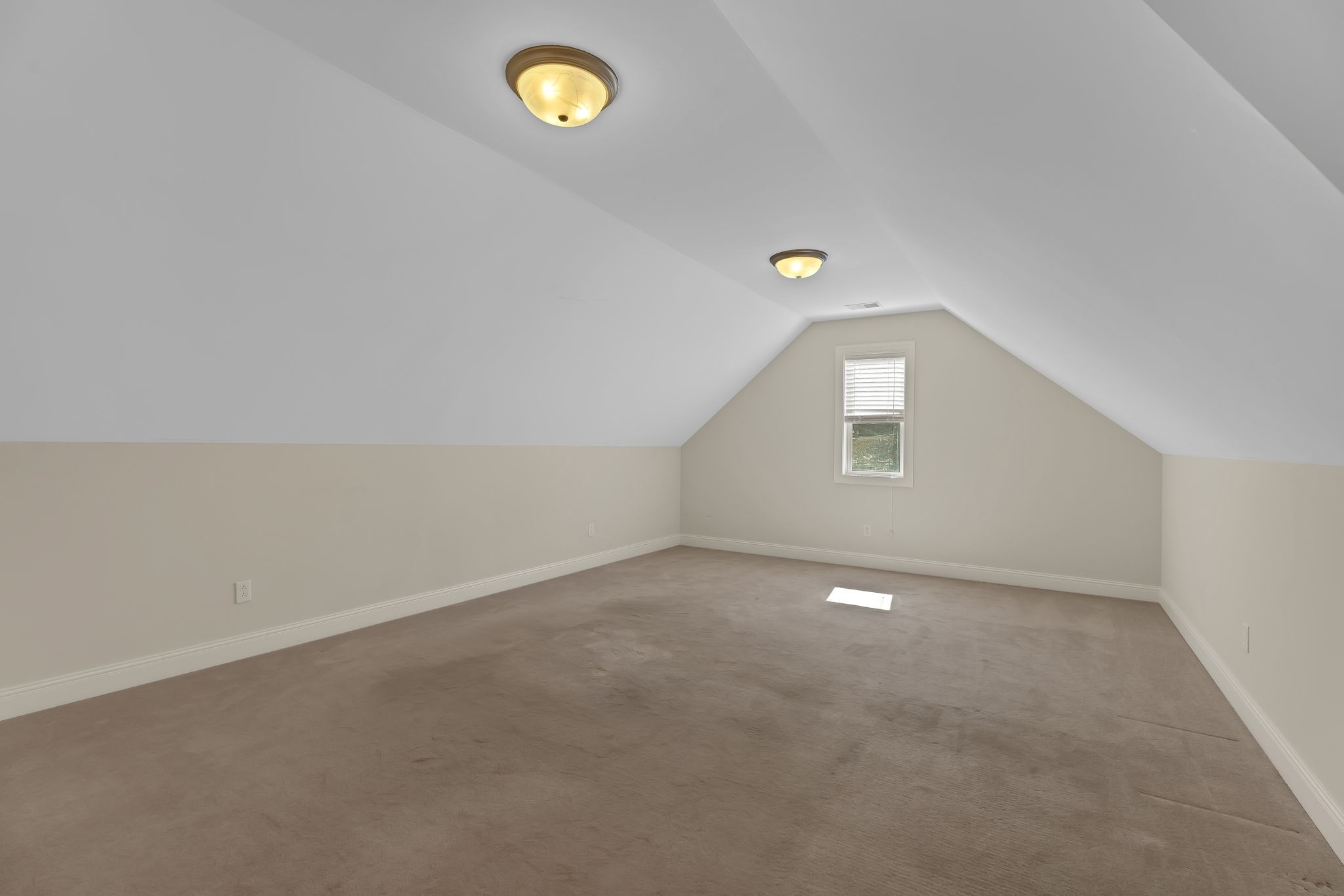 8036 Charlotte Pike