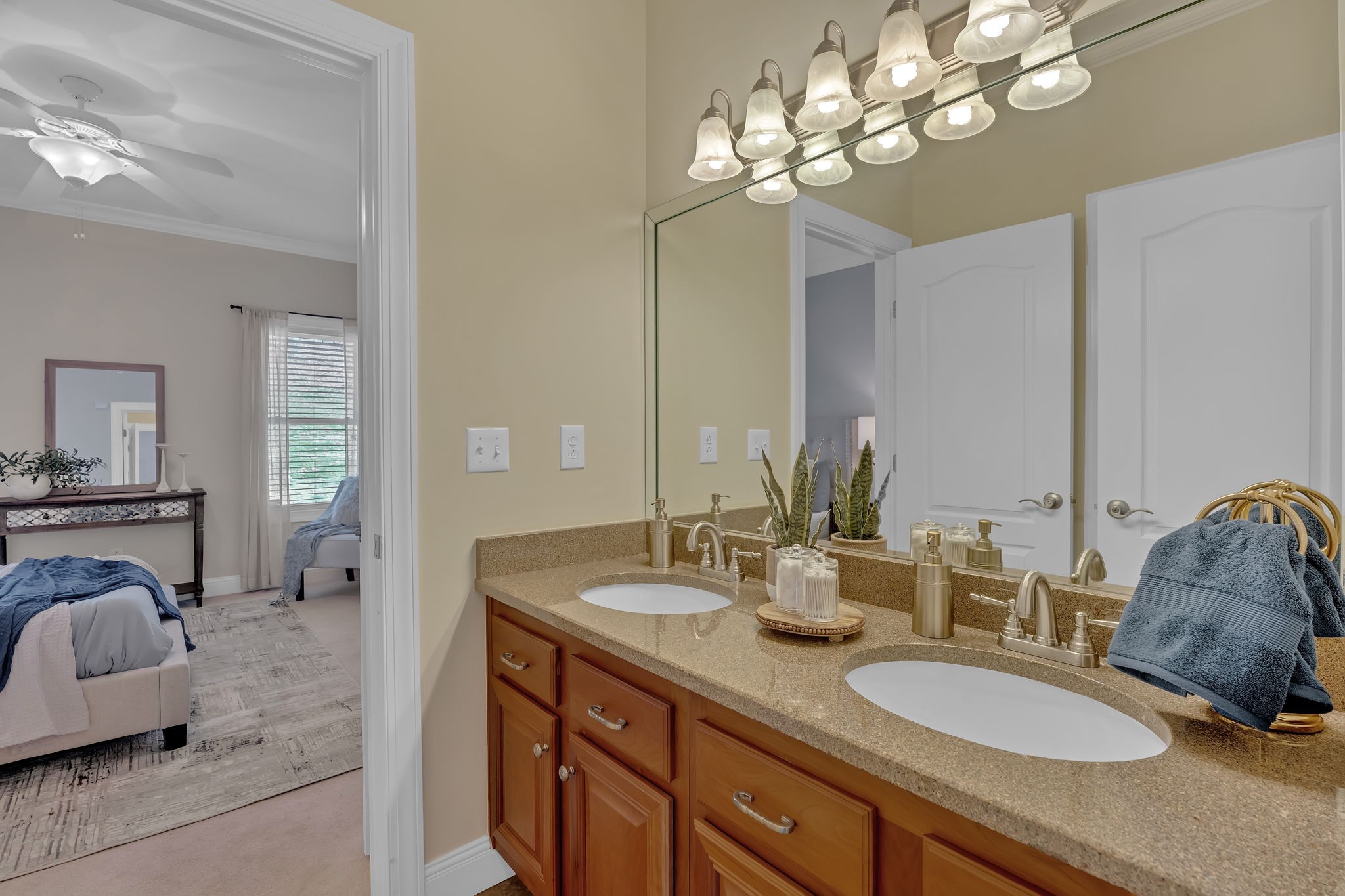 8036 Charlotte Pike