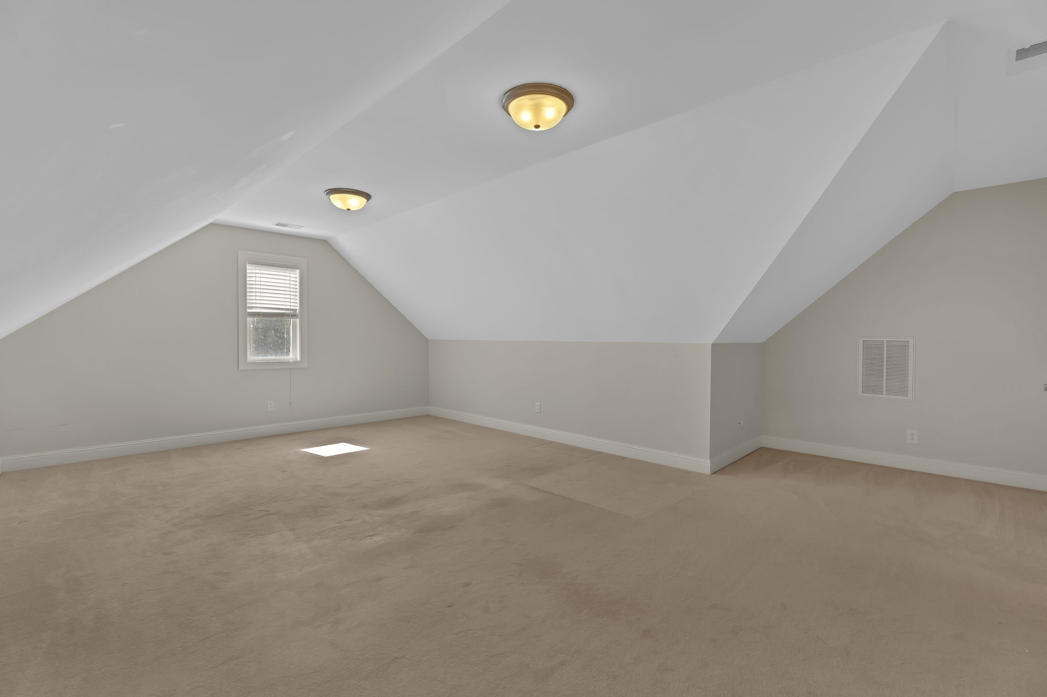 8036 Charlotte Pike