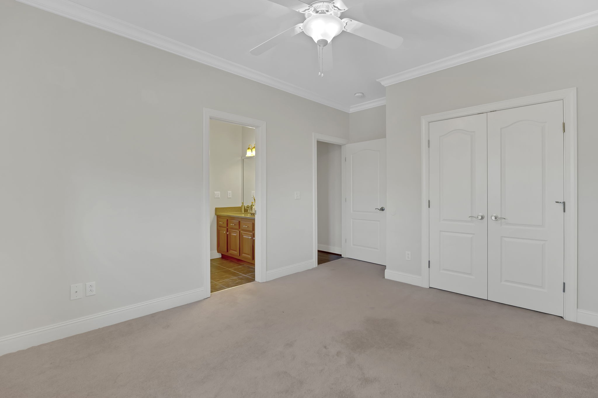 8036 Charlotte Pike