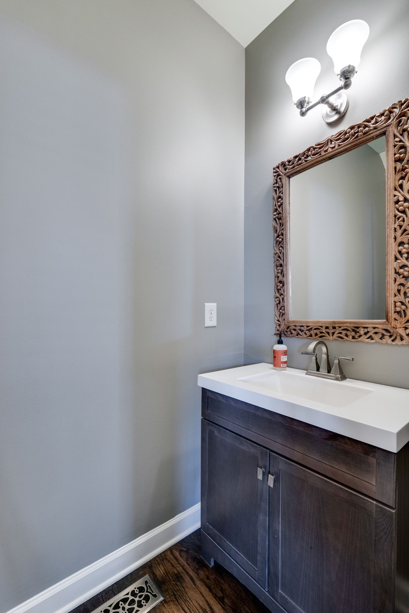 6545 Banbury Crossing