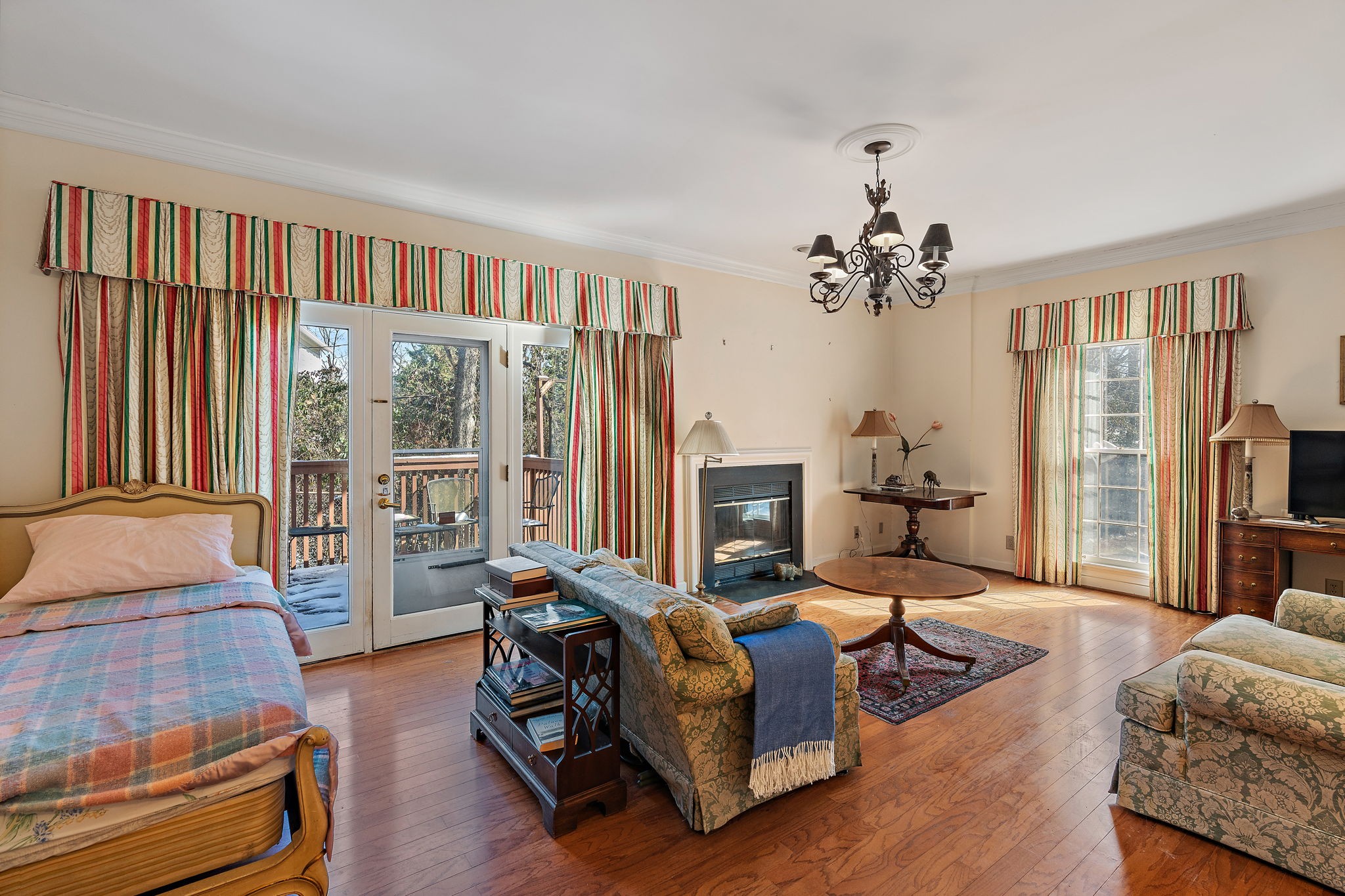 111 Stokeswood Place