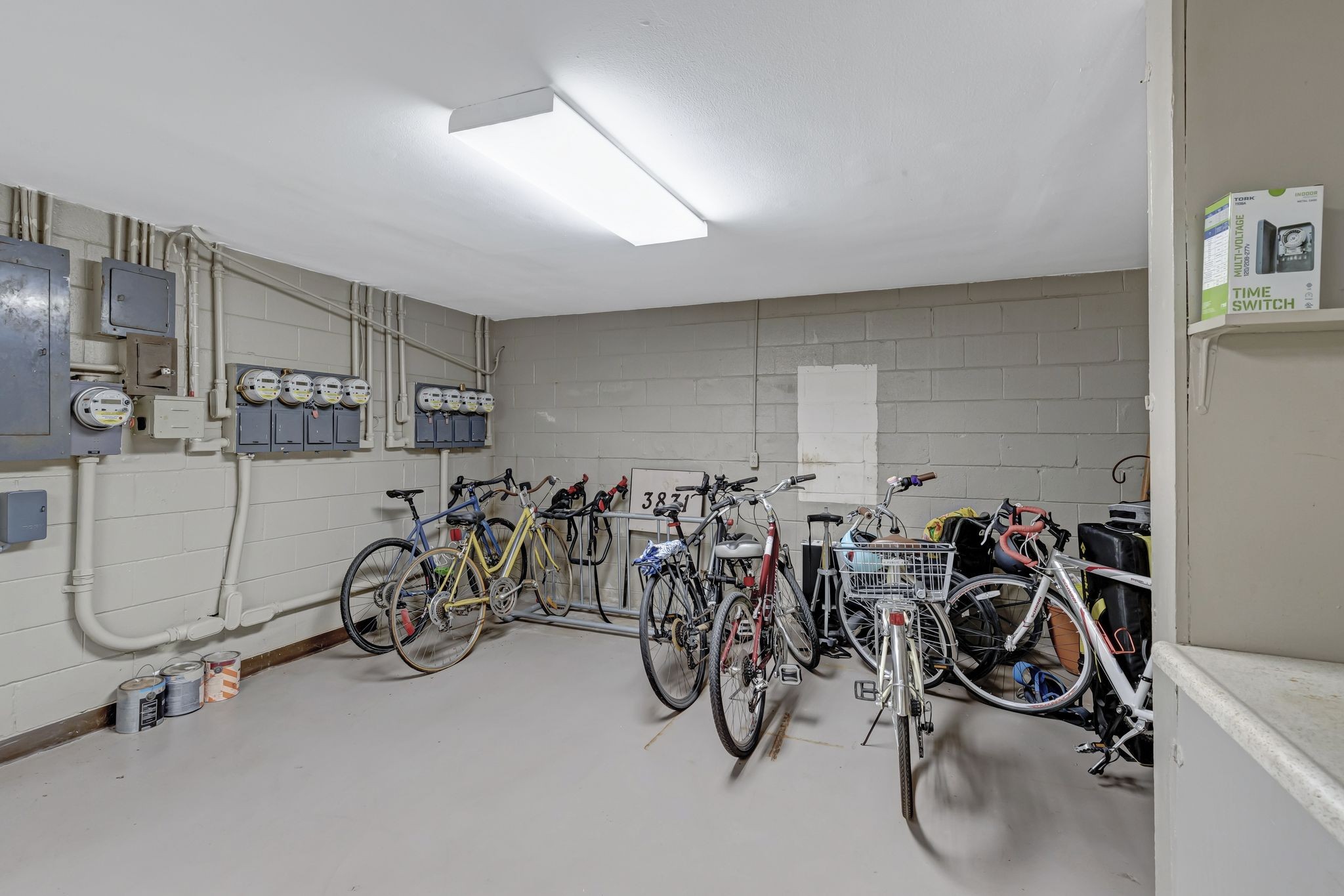 3831 West End Ave Unit: 32