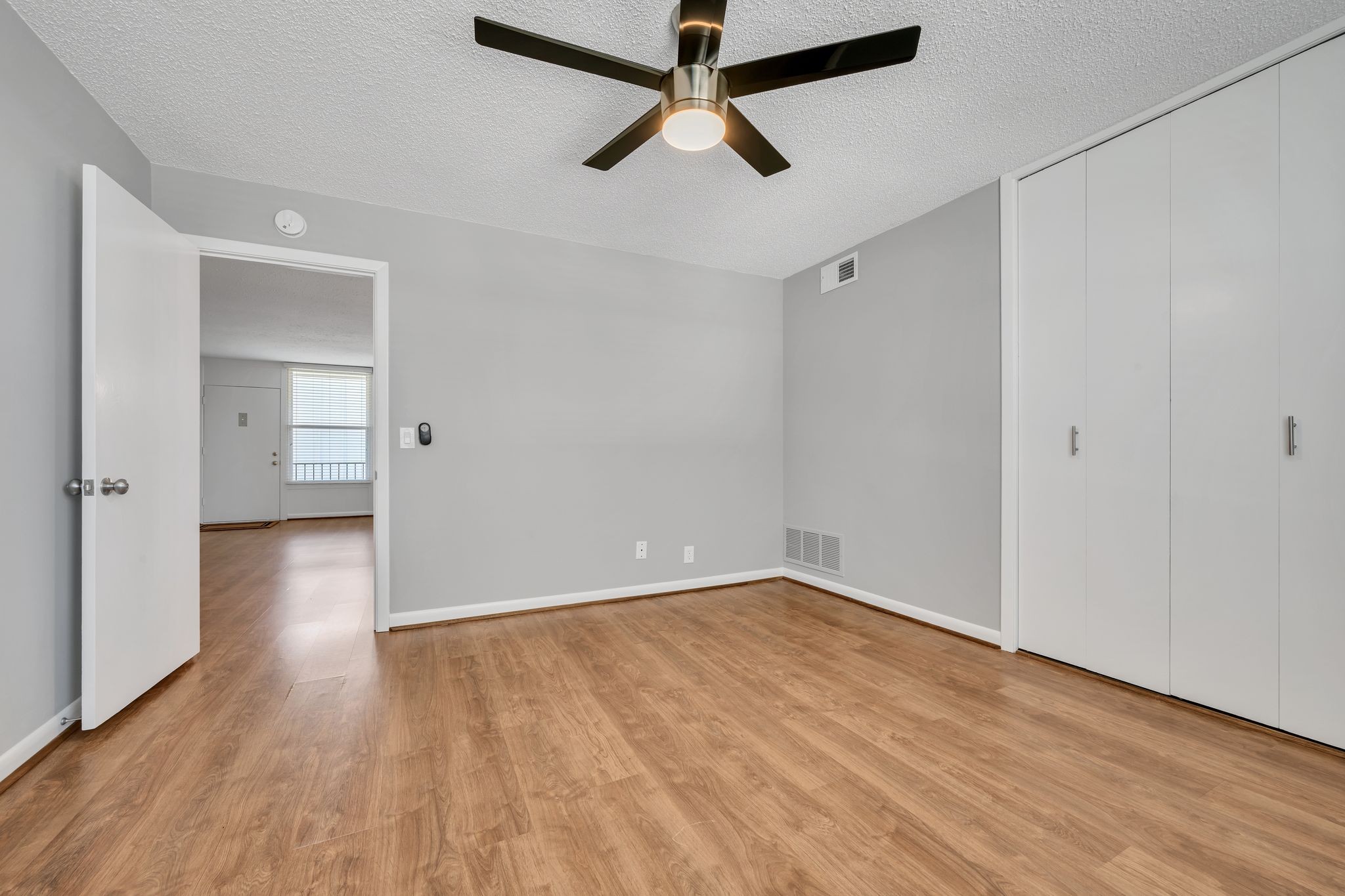 3831 West End Ave Unit: 32