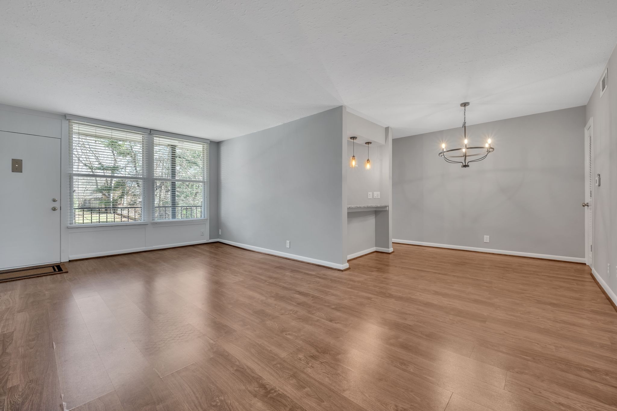 3831 West End Ave Unit: 32