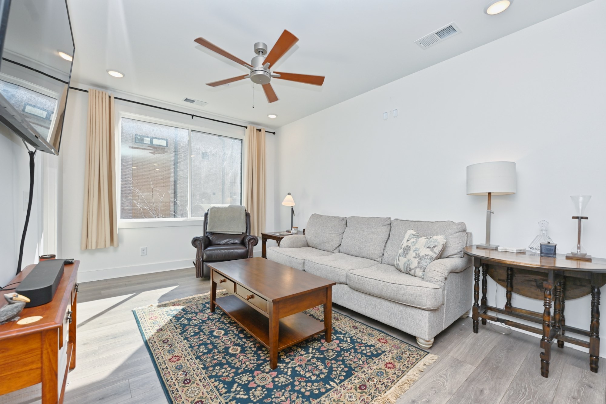 1613 Marshall Hollow Dr Unit: 203